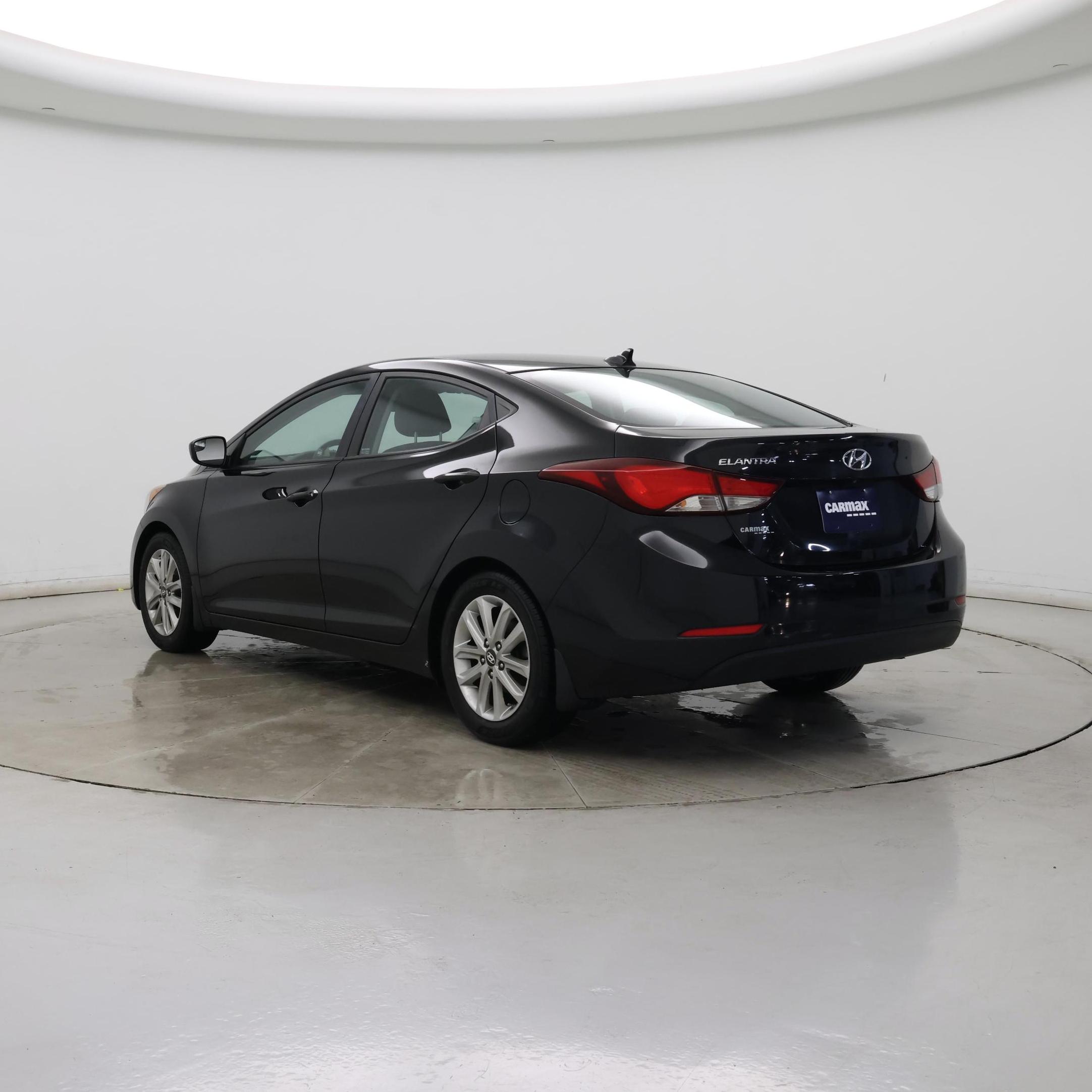 Thumbnail: 2015 Hyundai Elantra - 2