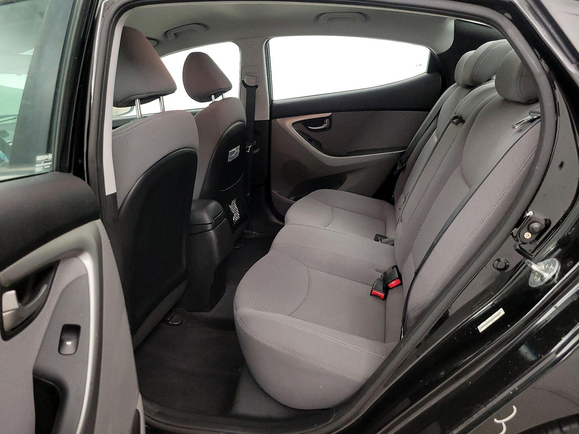 Thumbnail: 2015 Hyundai Elantra - 19