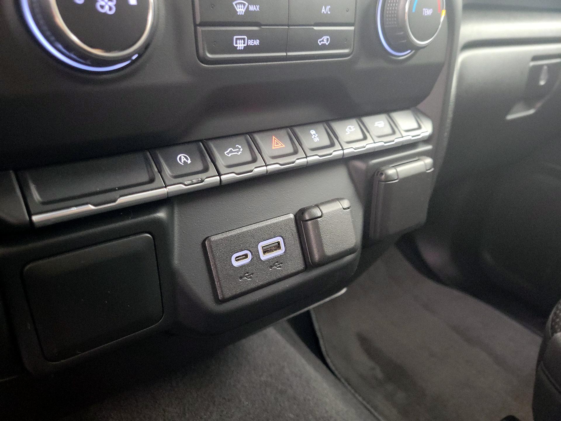 Thumbnail: 2021 Chevrolet Silverado 1500 - 18