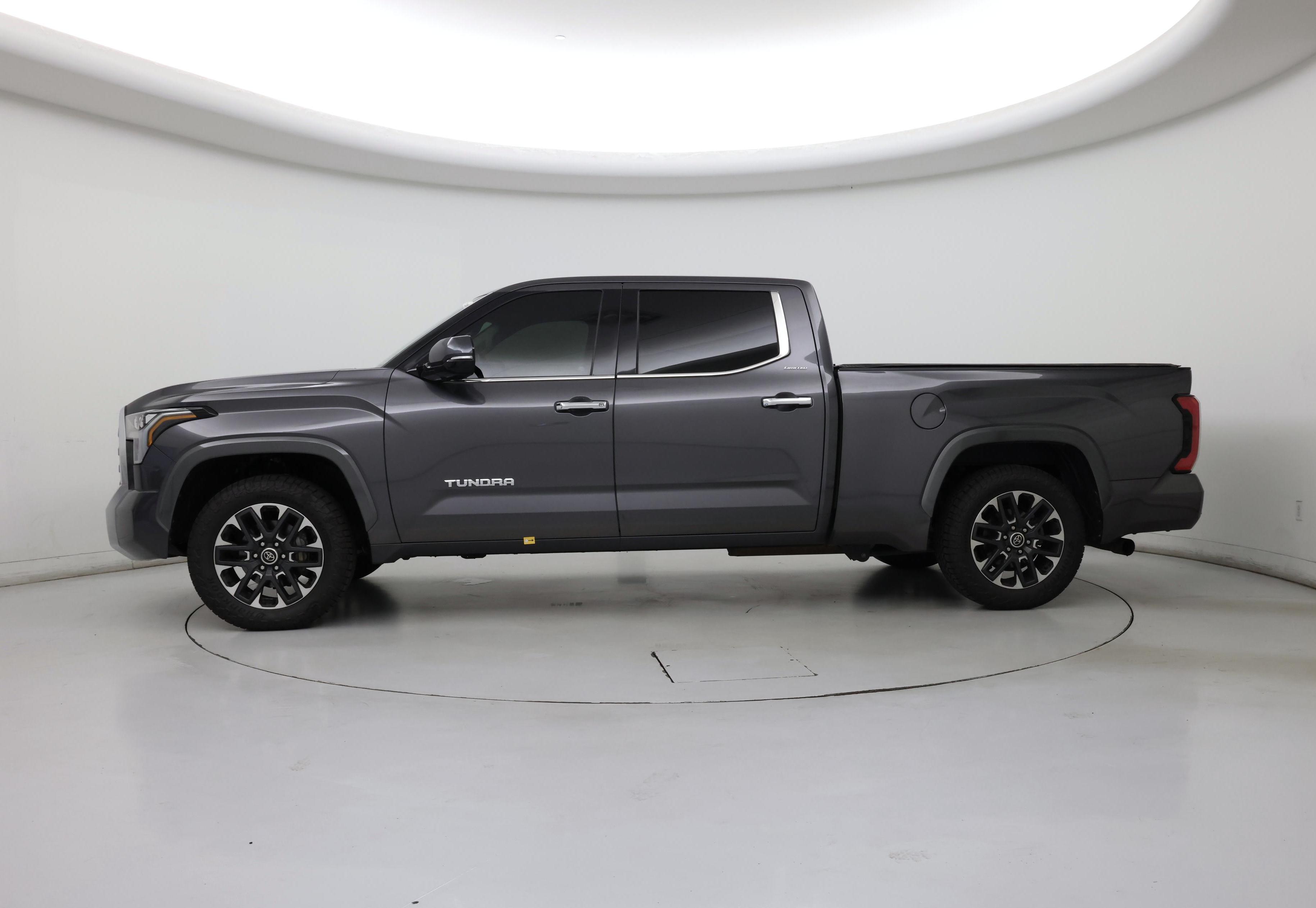 Thumbnail: 2022 Toyota Tundra - 3