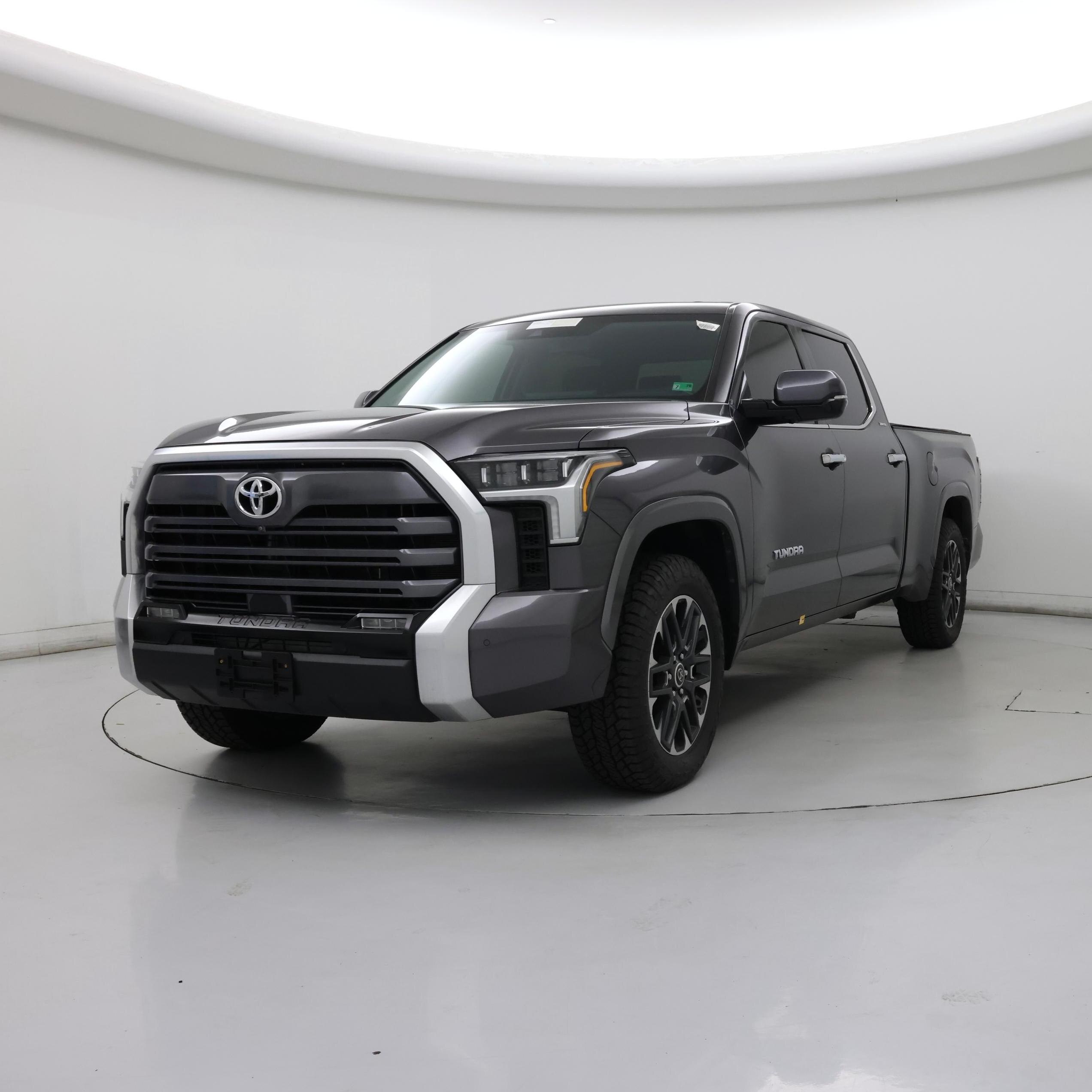 Thumbnail: 2022 Toyota Tundra - 4