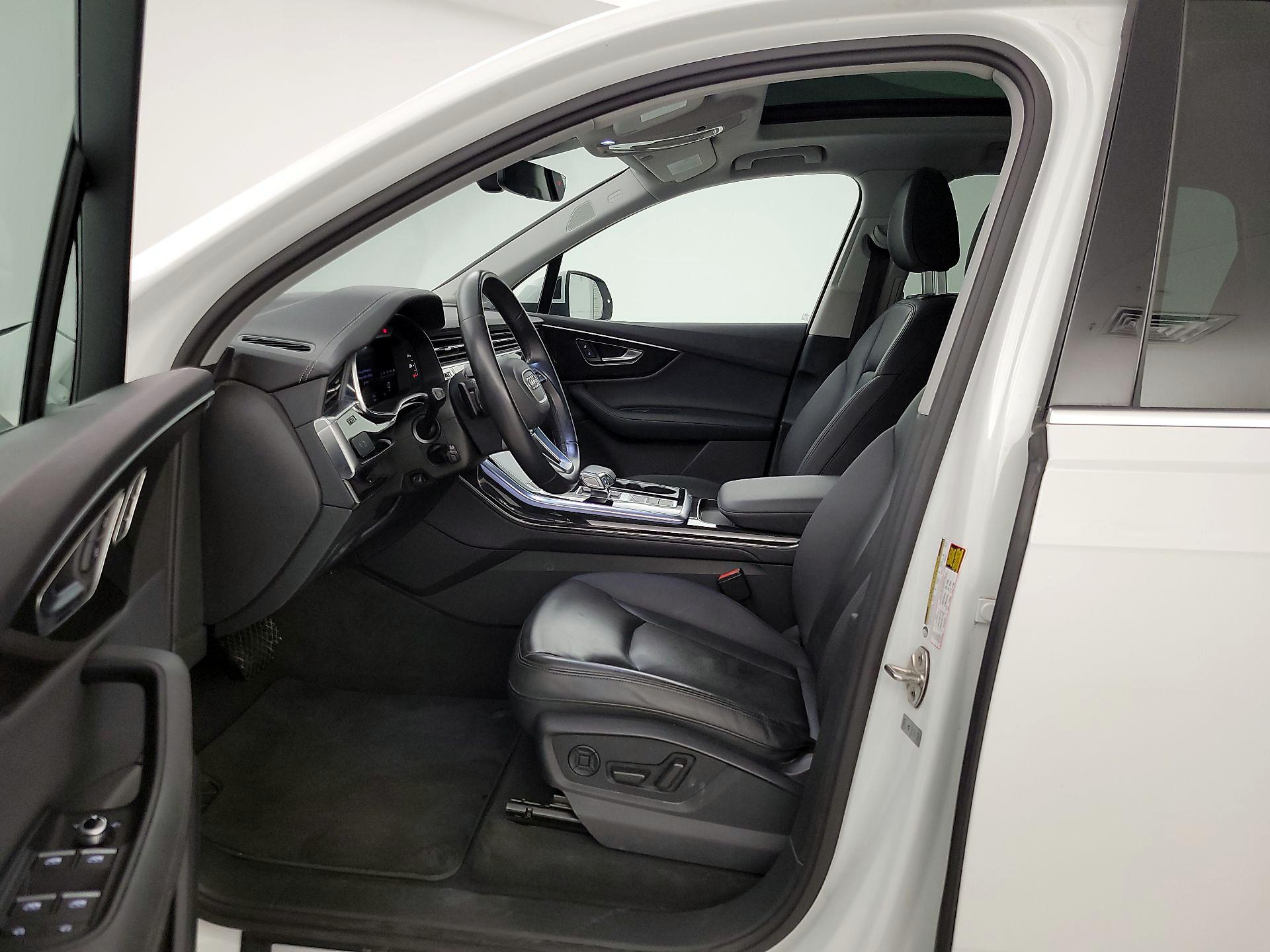 Thumbnail: 2023 Audi Q7 - 11