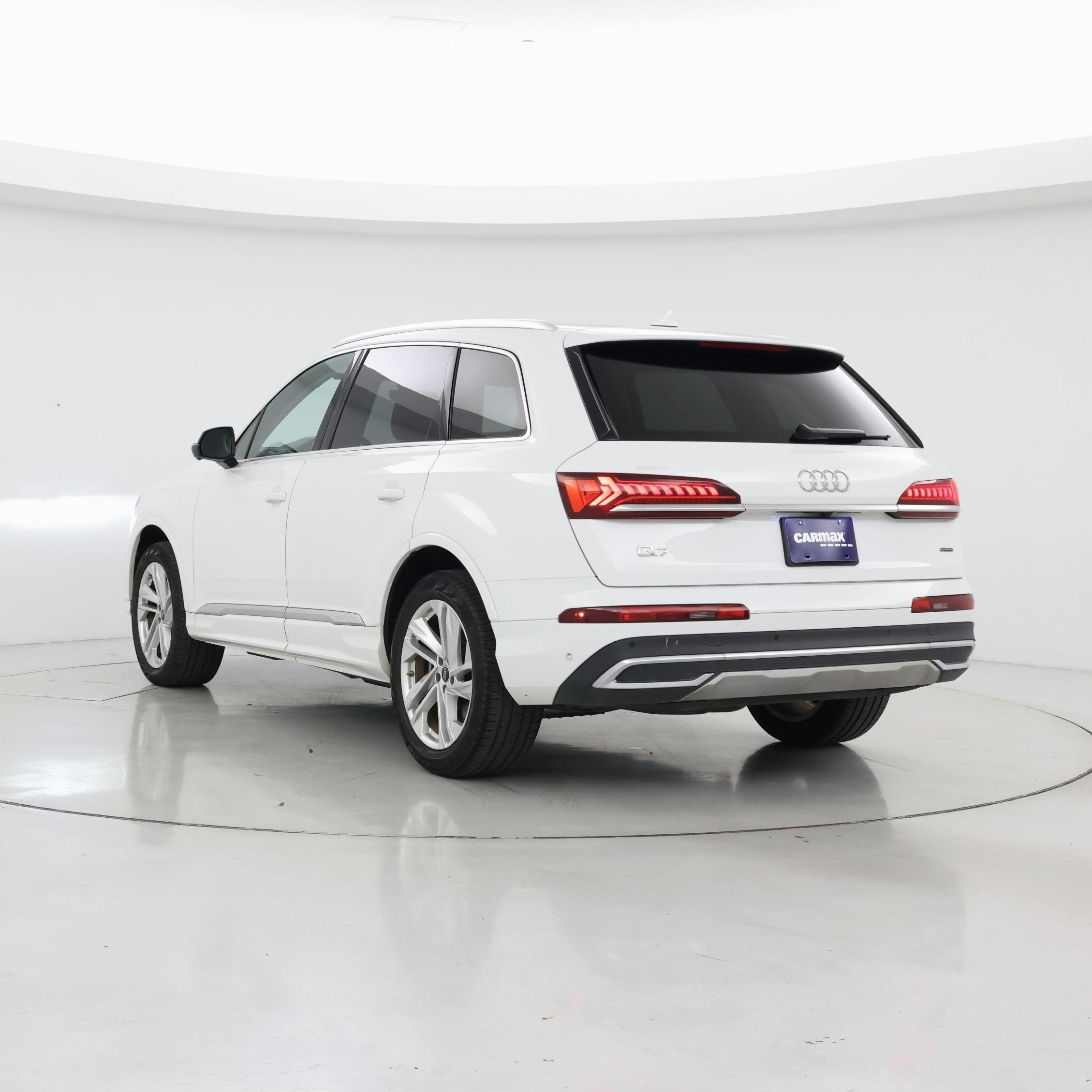 Thumbnail: 2023 Audi Q7 - 2
