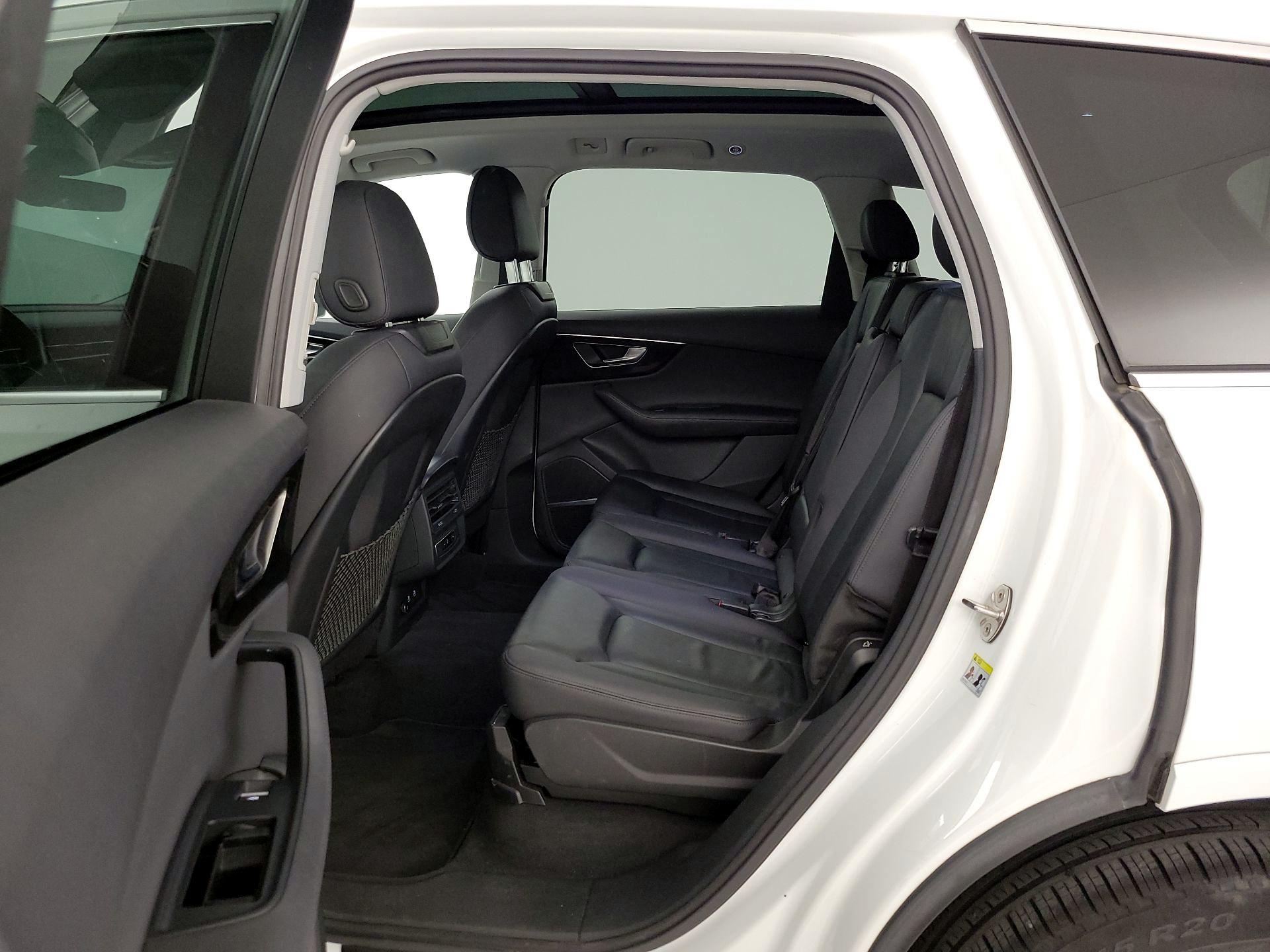 Thumbnail: 2023 Audi Q7 - 20