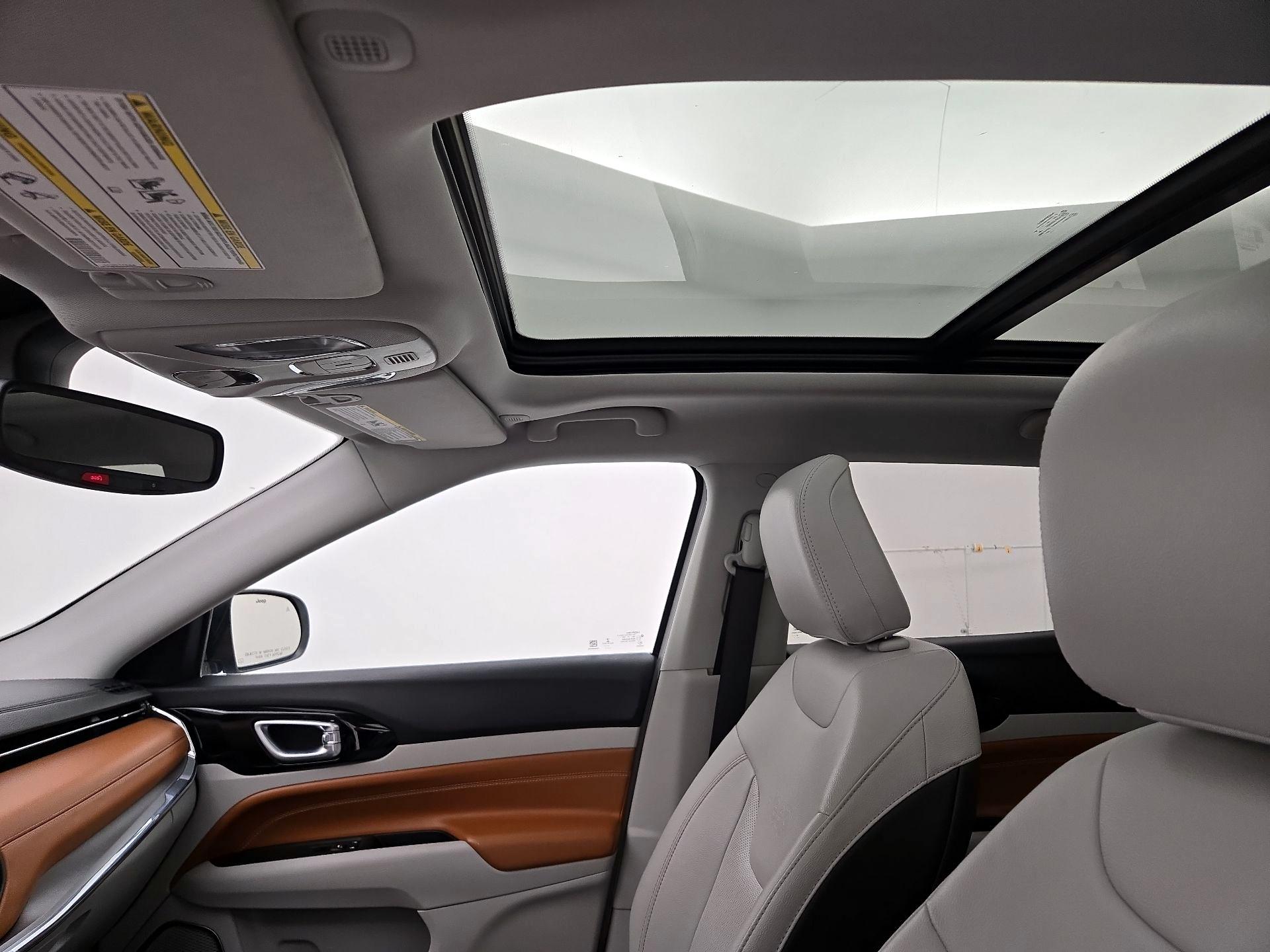 Thumbnail: 2022 Jeep Compass - 19