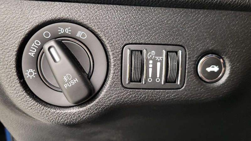 2021 Dodge Challenger R/T 13