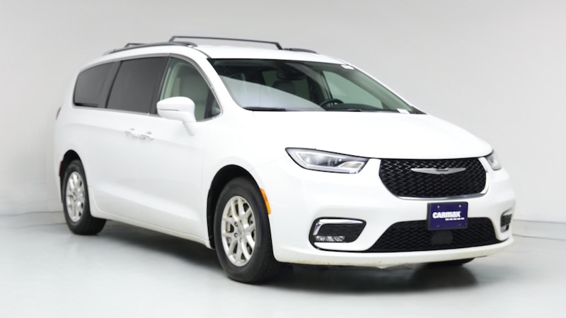 2021 Chrysler Pacifica Touring L Hero Image