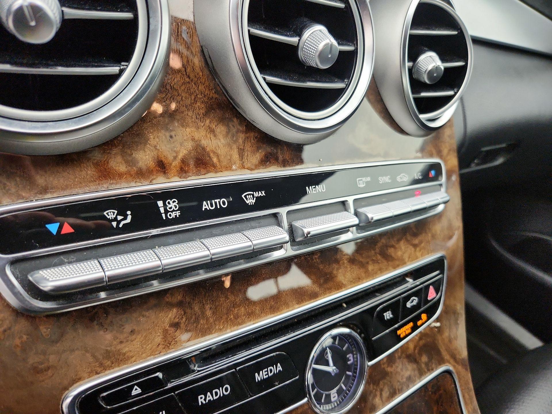 Thumbnail: 2018 Mercedes-Benz C-Class - 16
