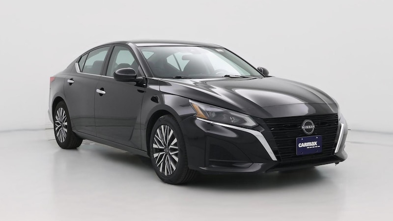 2023 Nissan Altima SV Hero Image