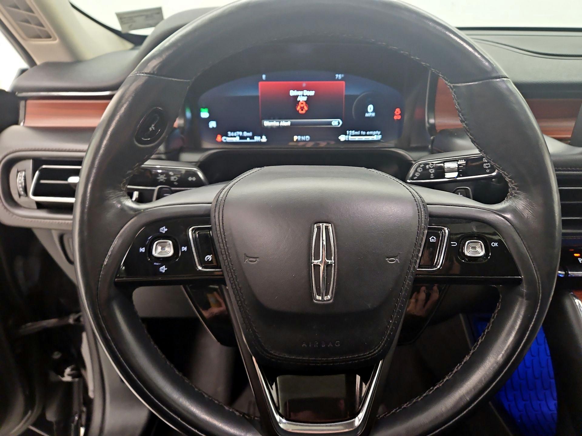 Thumbnail: 2021 Lincoln Aviator - 10