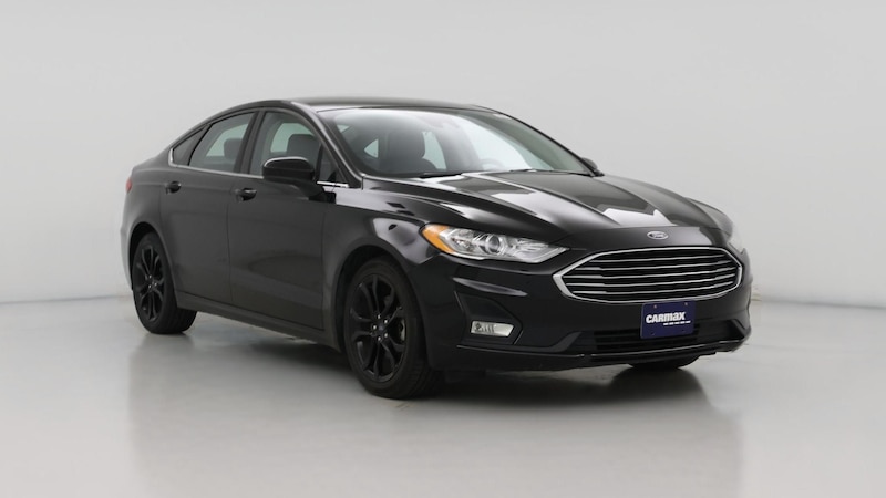 2020 Ford Fusion SE Hero Image
