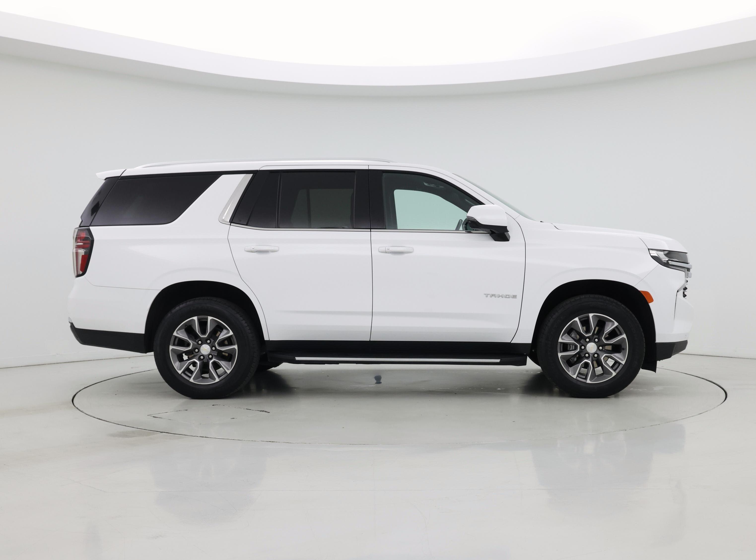 Thumbnail: 2022 Chevrolet Tahoe - 7