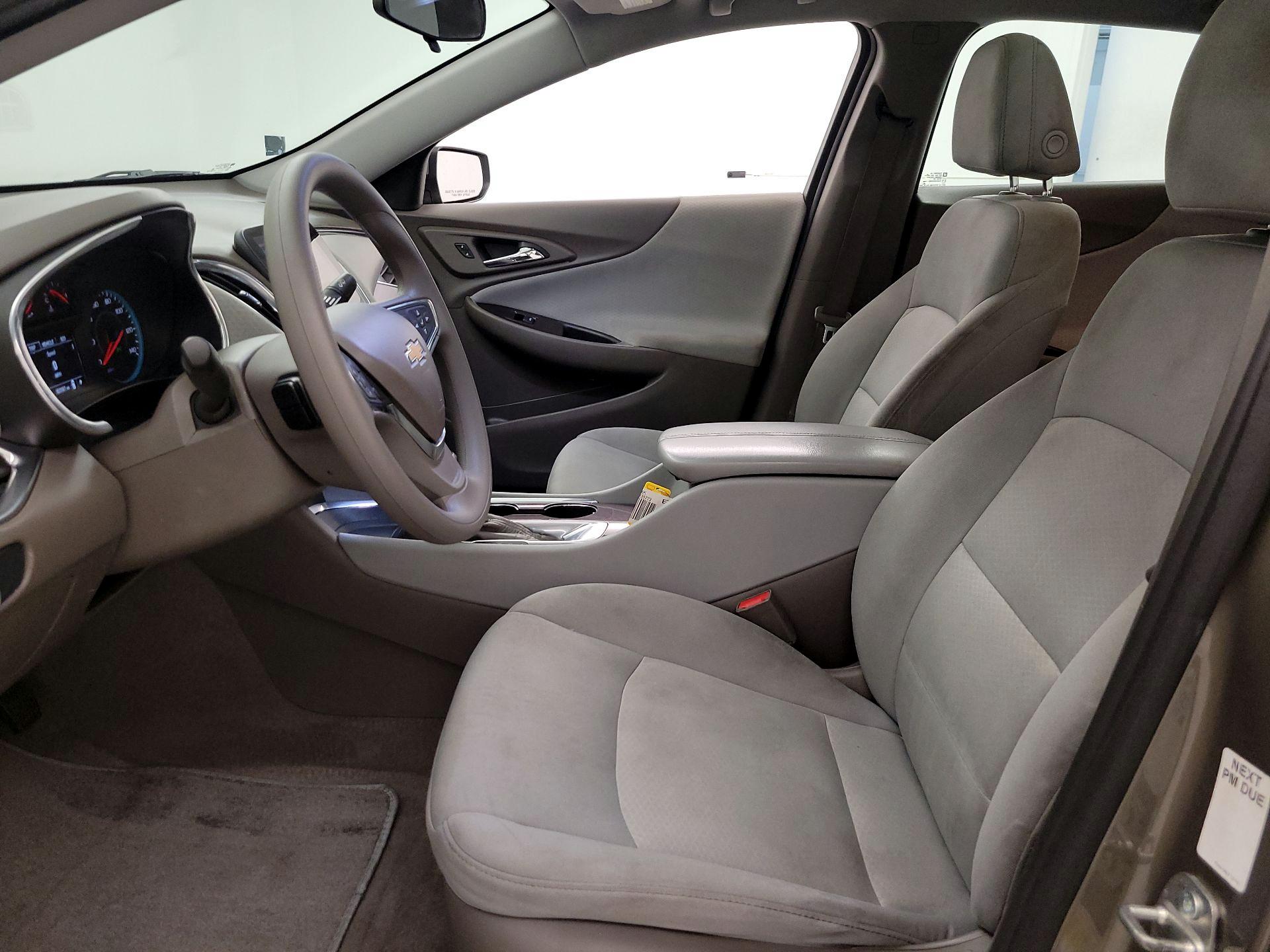 Thumbnail: 2020 Chevrolet Malibu - 11