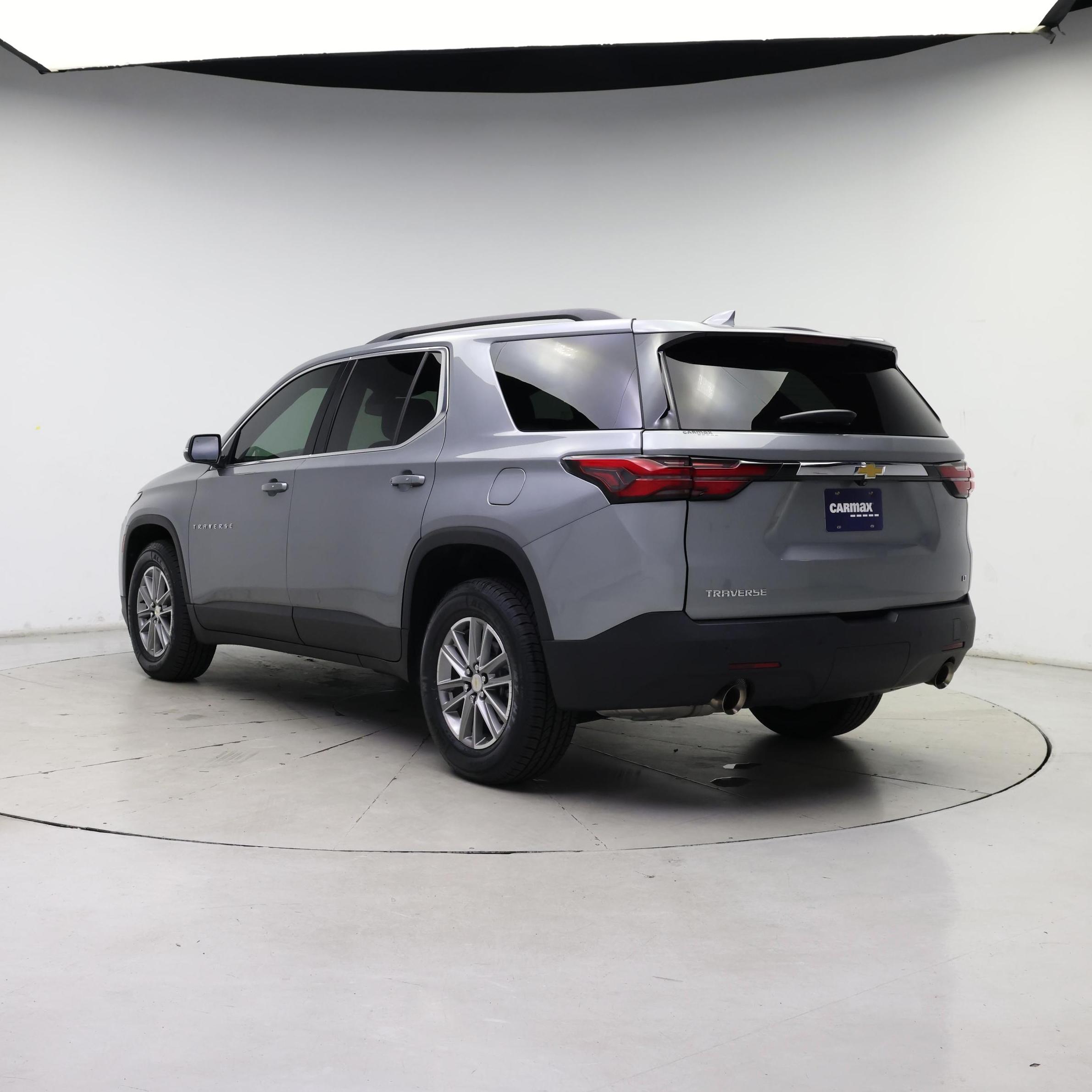 Thumbnail: 2023 Chevrolet Traverse - 2