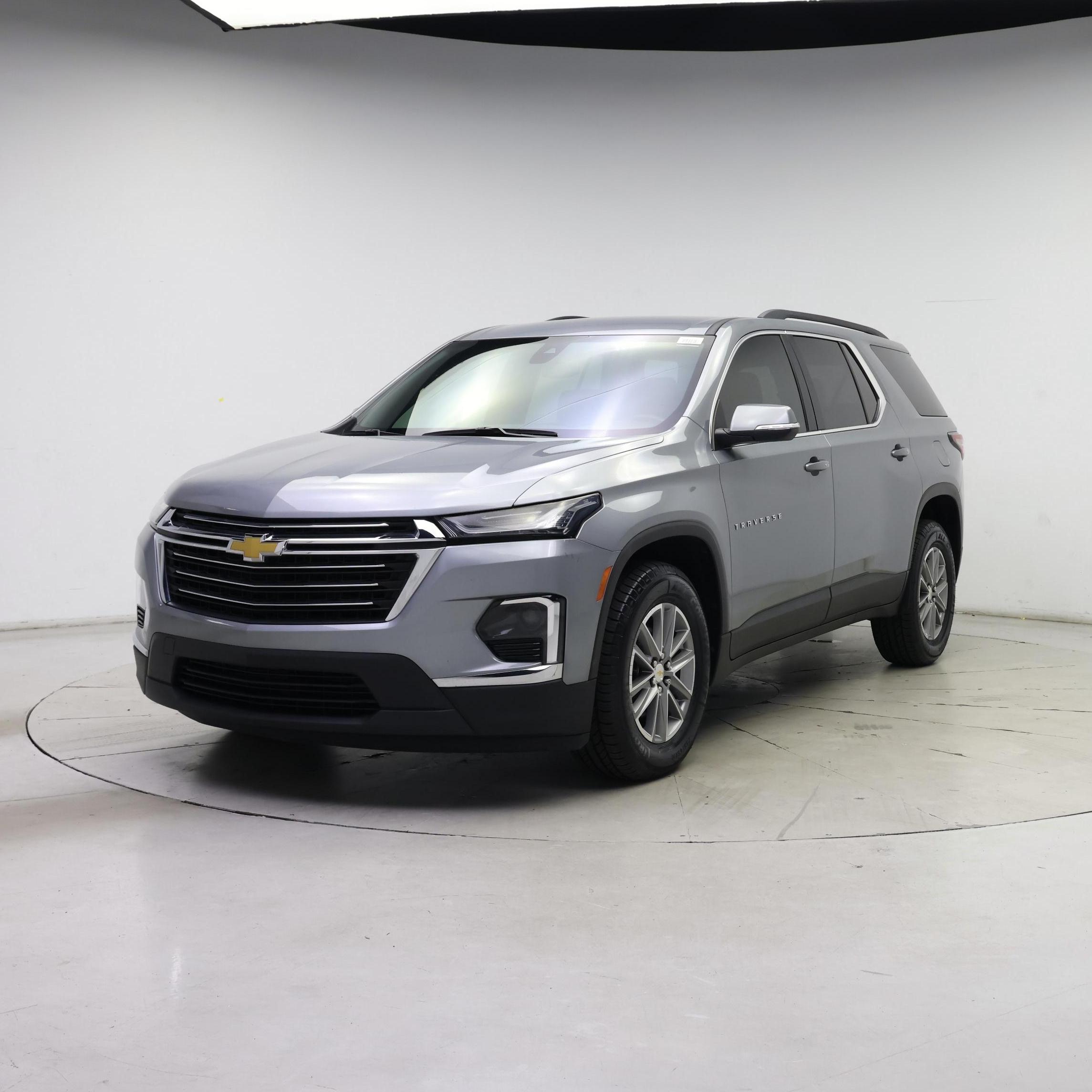 Thumbnail: 2023 Chevrolet Traverse - 4