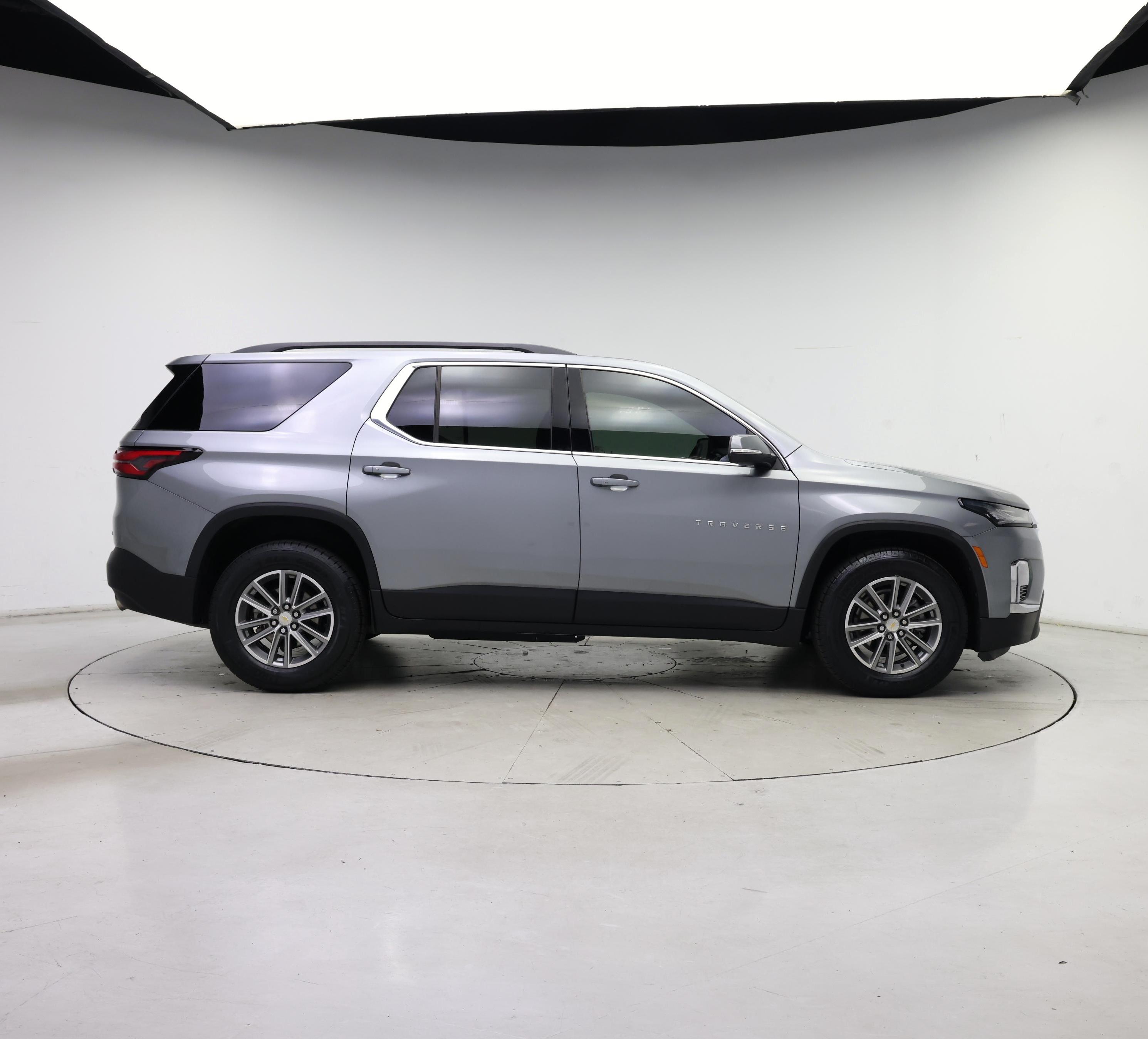 Thumbnail: 2023 Chevrolet Traverse - 7