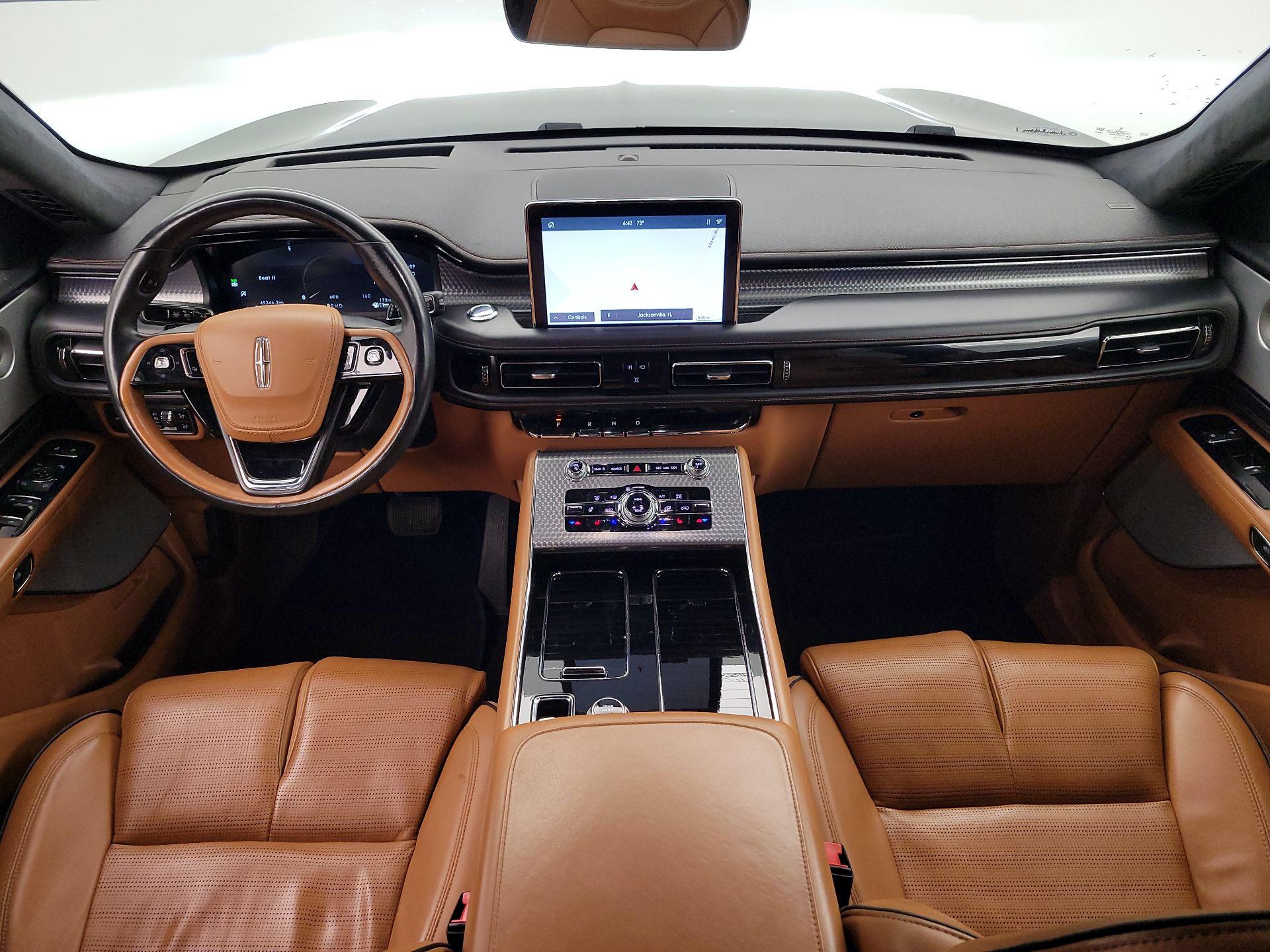 Thumbnail: 2020 Lincoln Aviator - 9