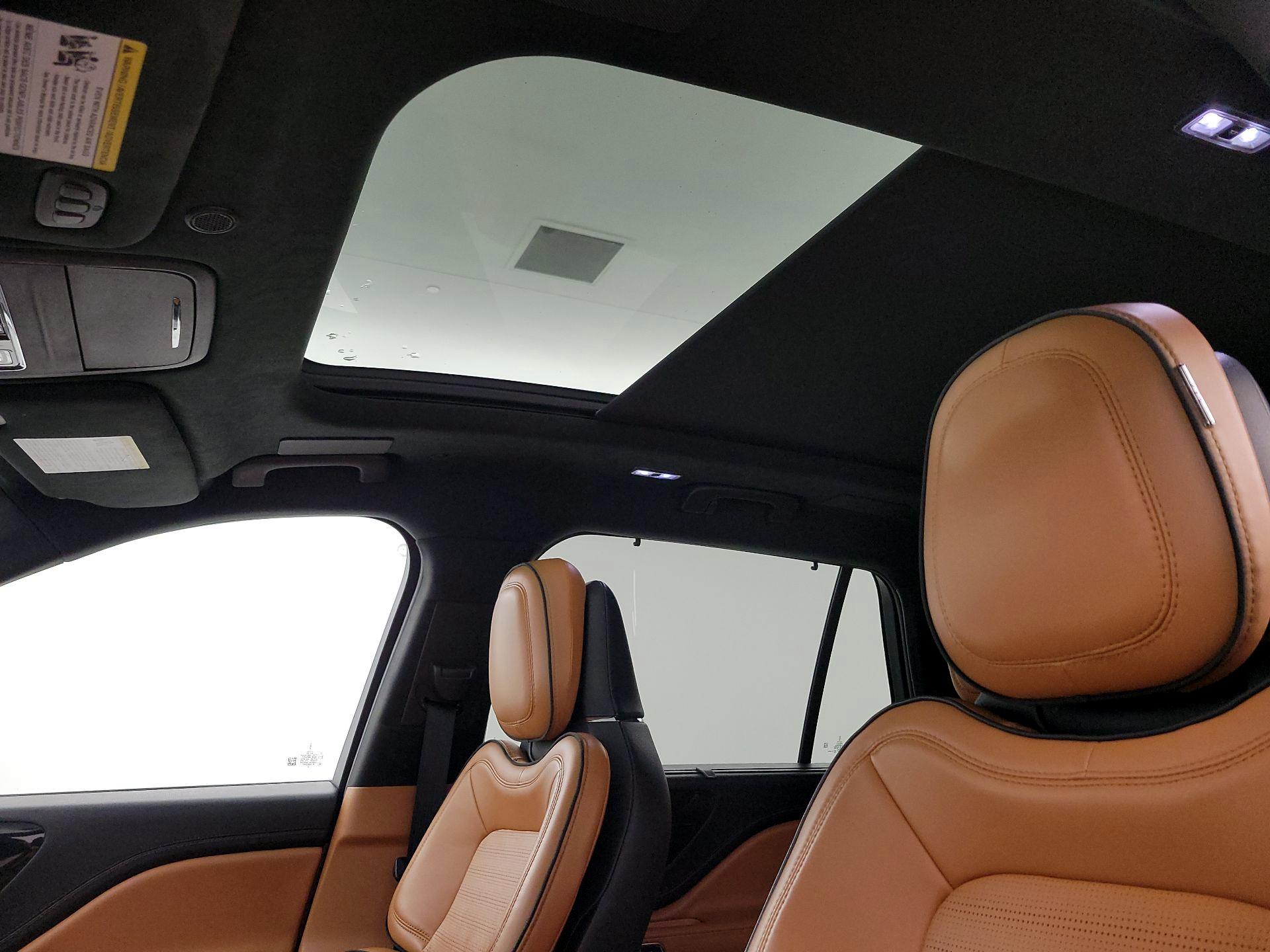 Thumbnail: 2020 Lincoln Aviator - 20