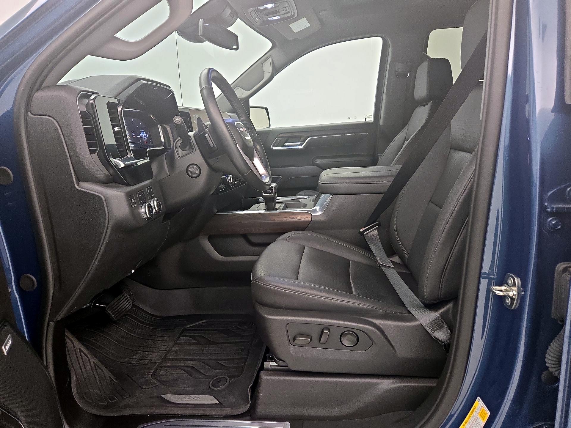 Thumbnail: 2024 GMC Sierra 1500 - 11