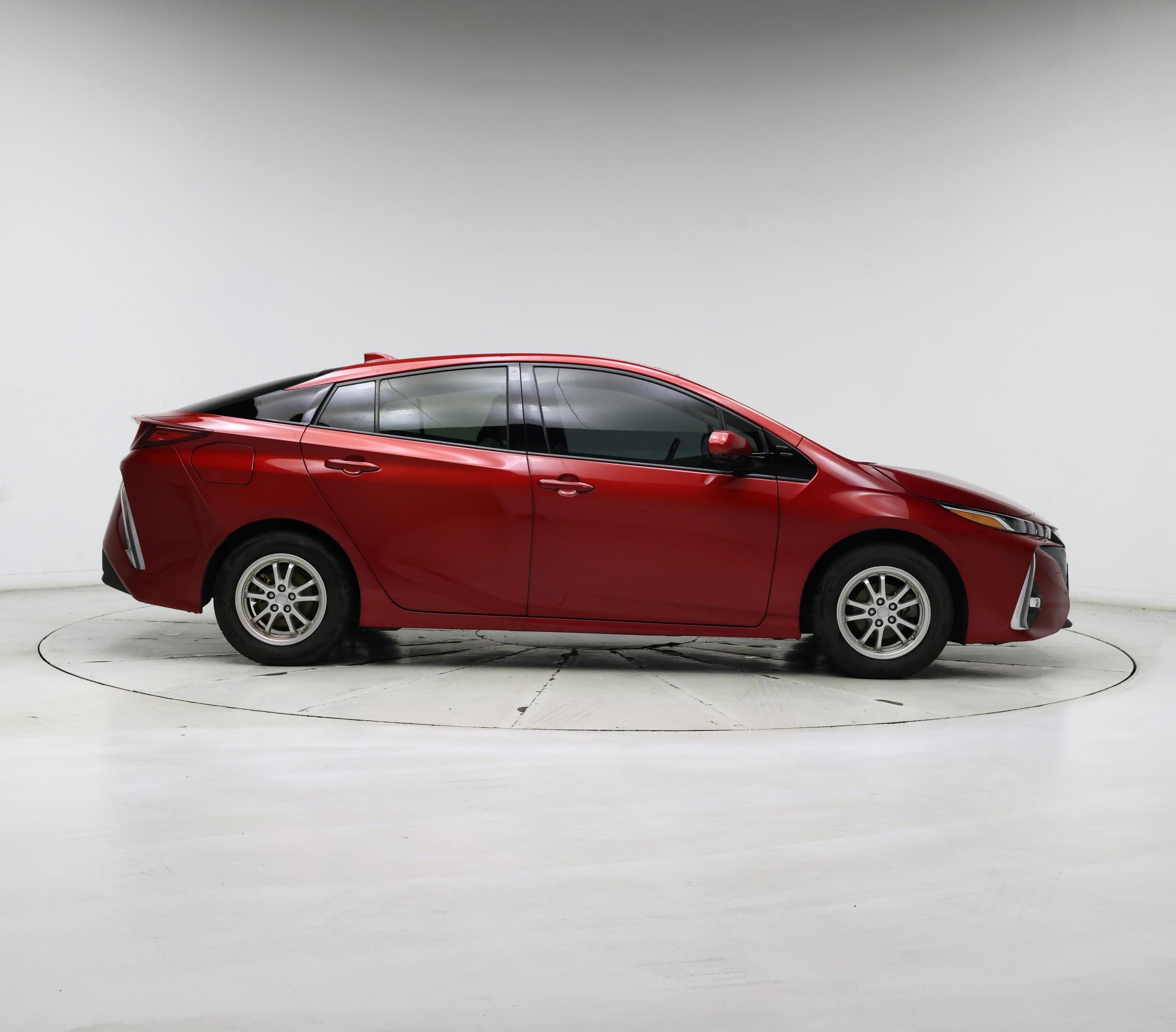Thumbnail: 2018 Toyota Prius Prime - 7