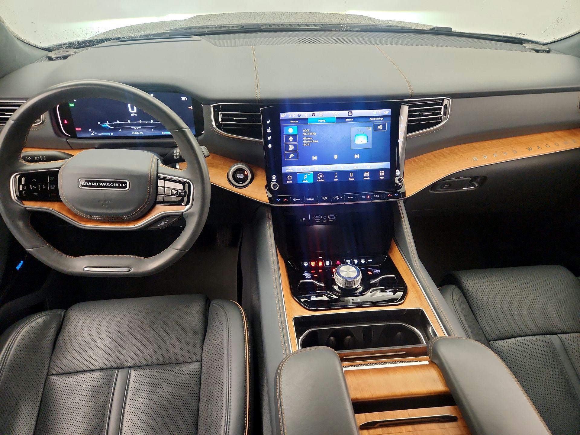 Thumbnail: 2022 Jeep Grand Wagoneer - 9