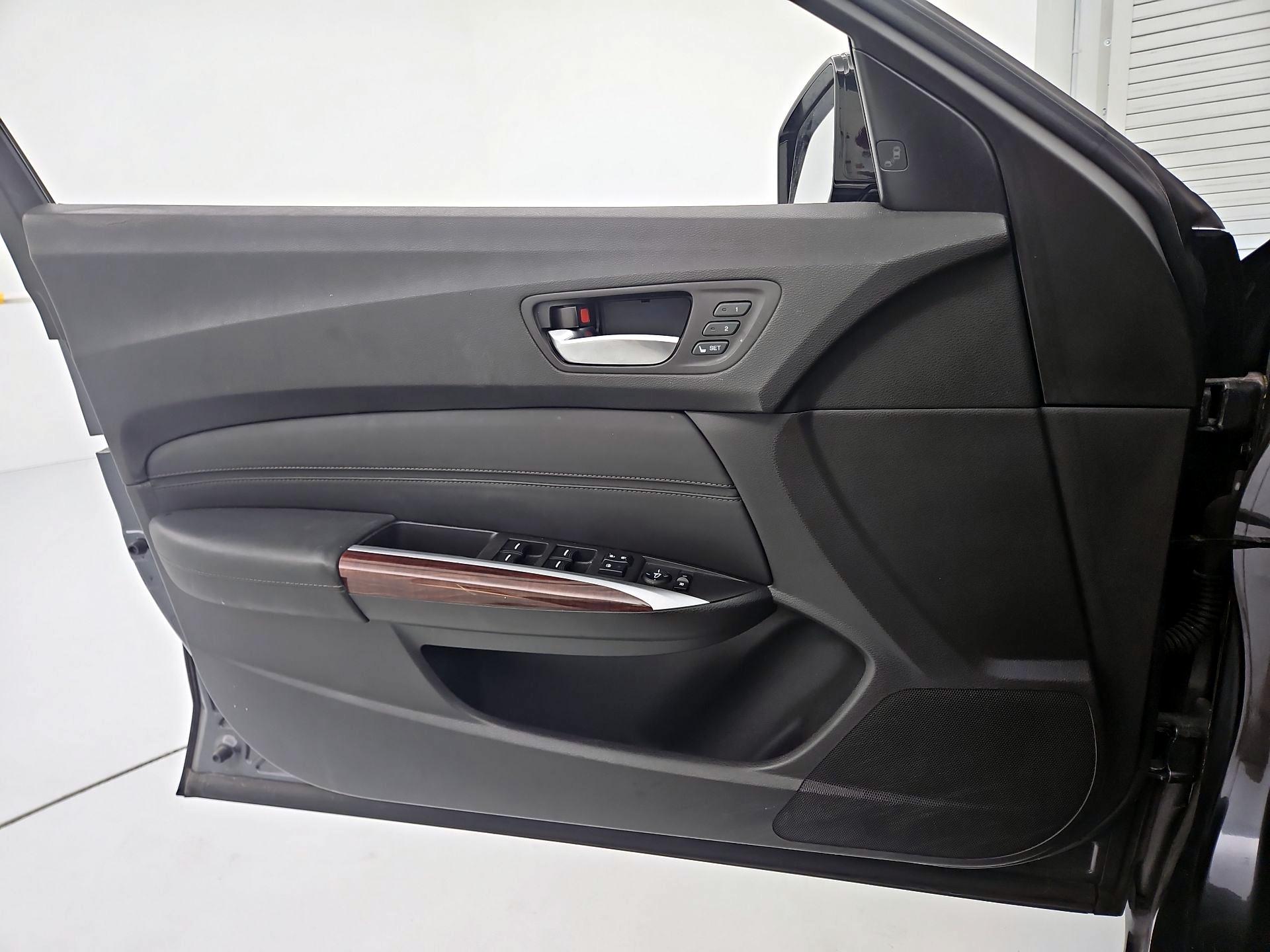 Thumbnail: 2015 Acura TLX - 12