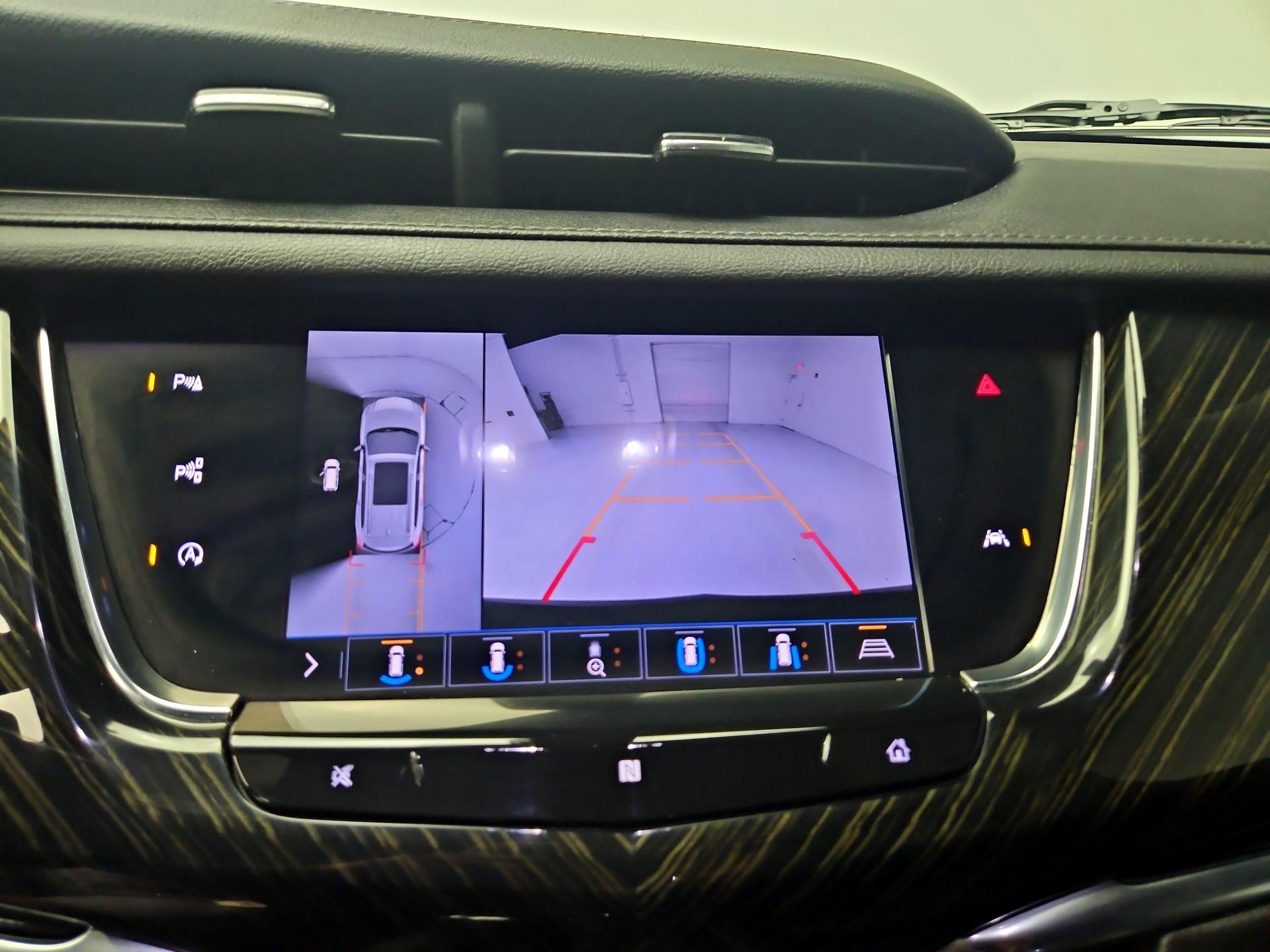 Thumbnail: 2020 Cadillac XT6 - 15