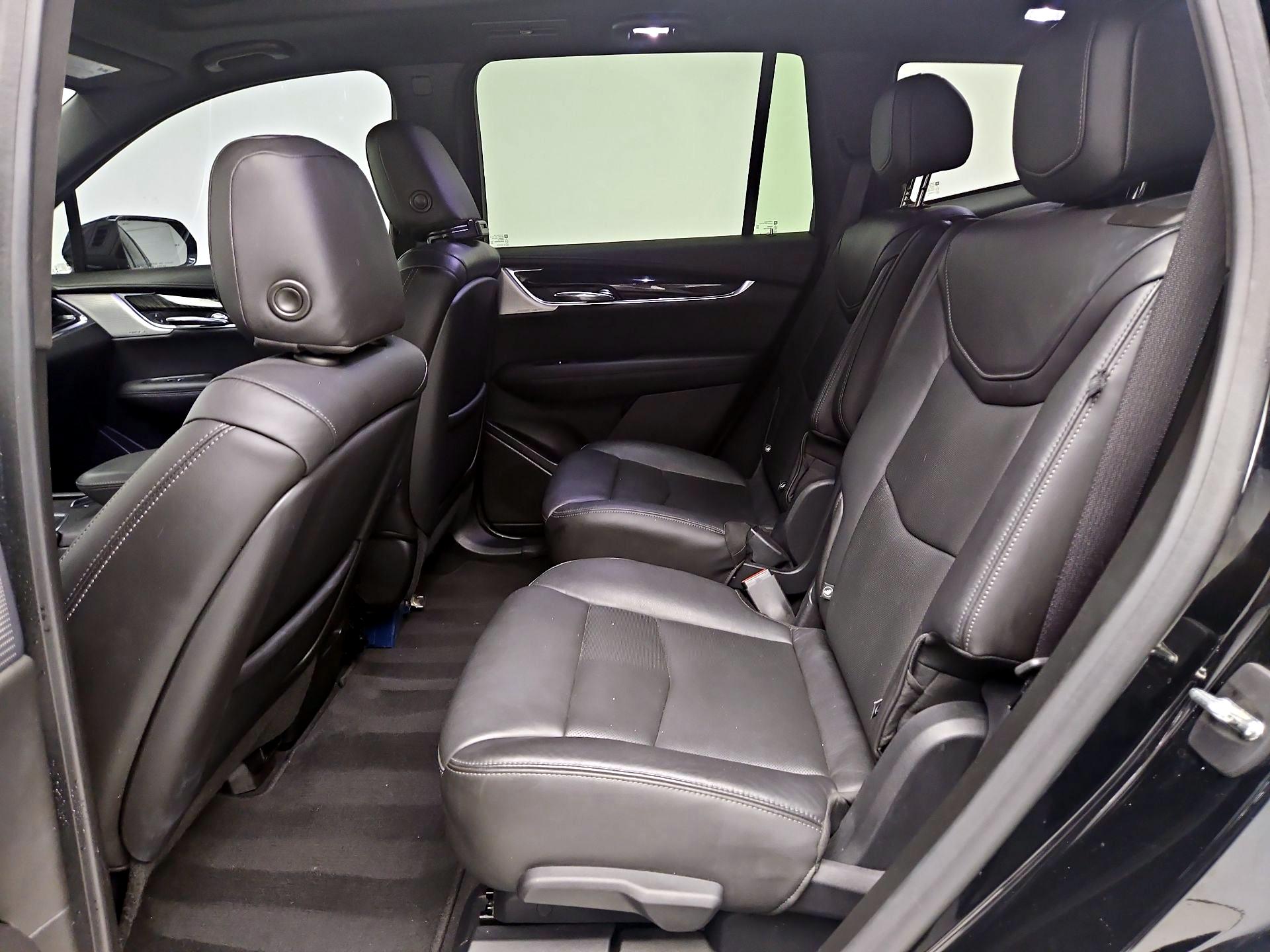 Thumbnail: 2020 Cadillac XT6 - 20