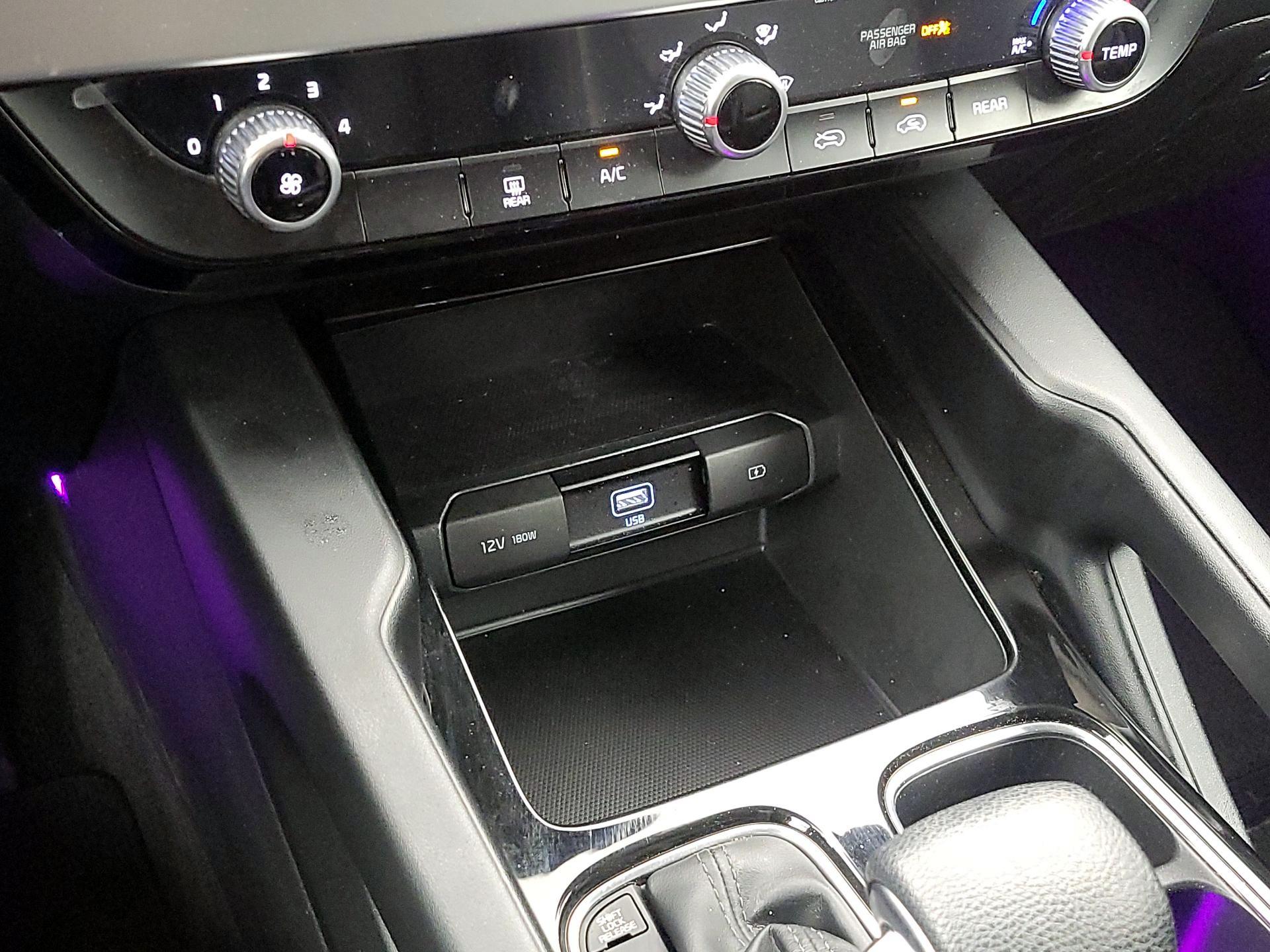 Thumbnail: 2020 Kia Telluride - 18