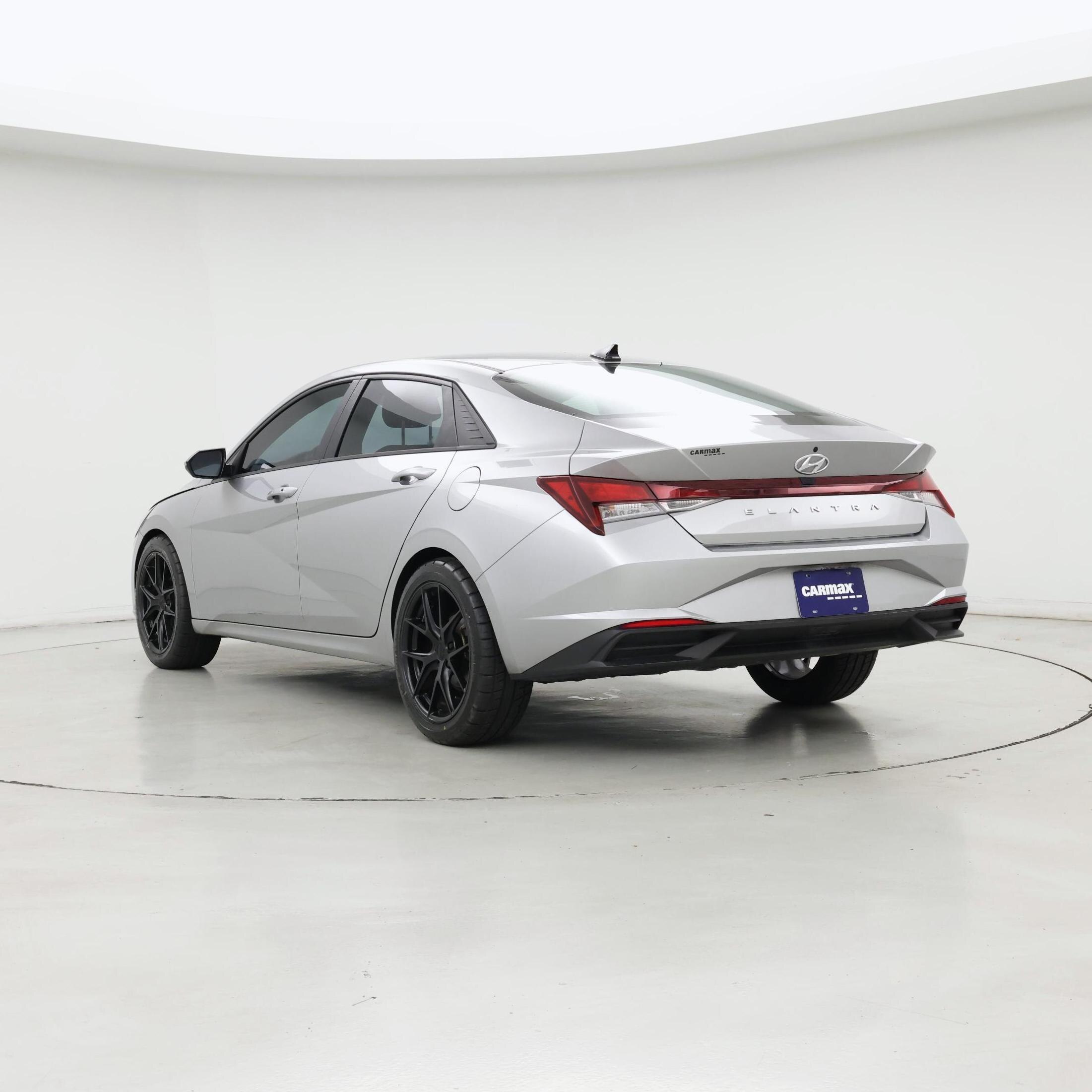 Thumbnail: 2023 Hyundai Elantra - 2