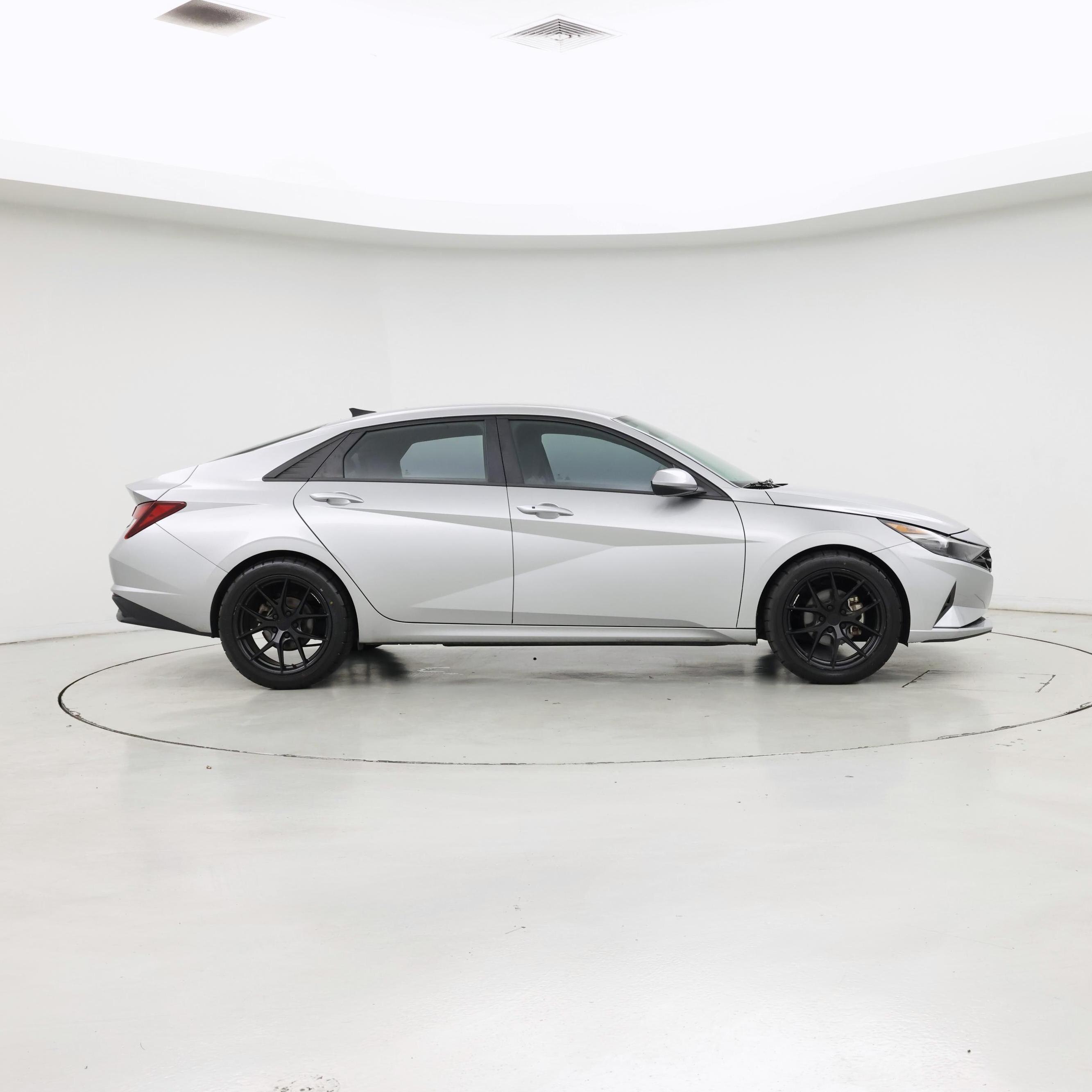 Thumbnail: 2023 Hyundai Elantra - 7