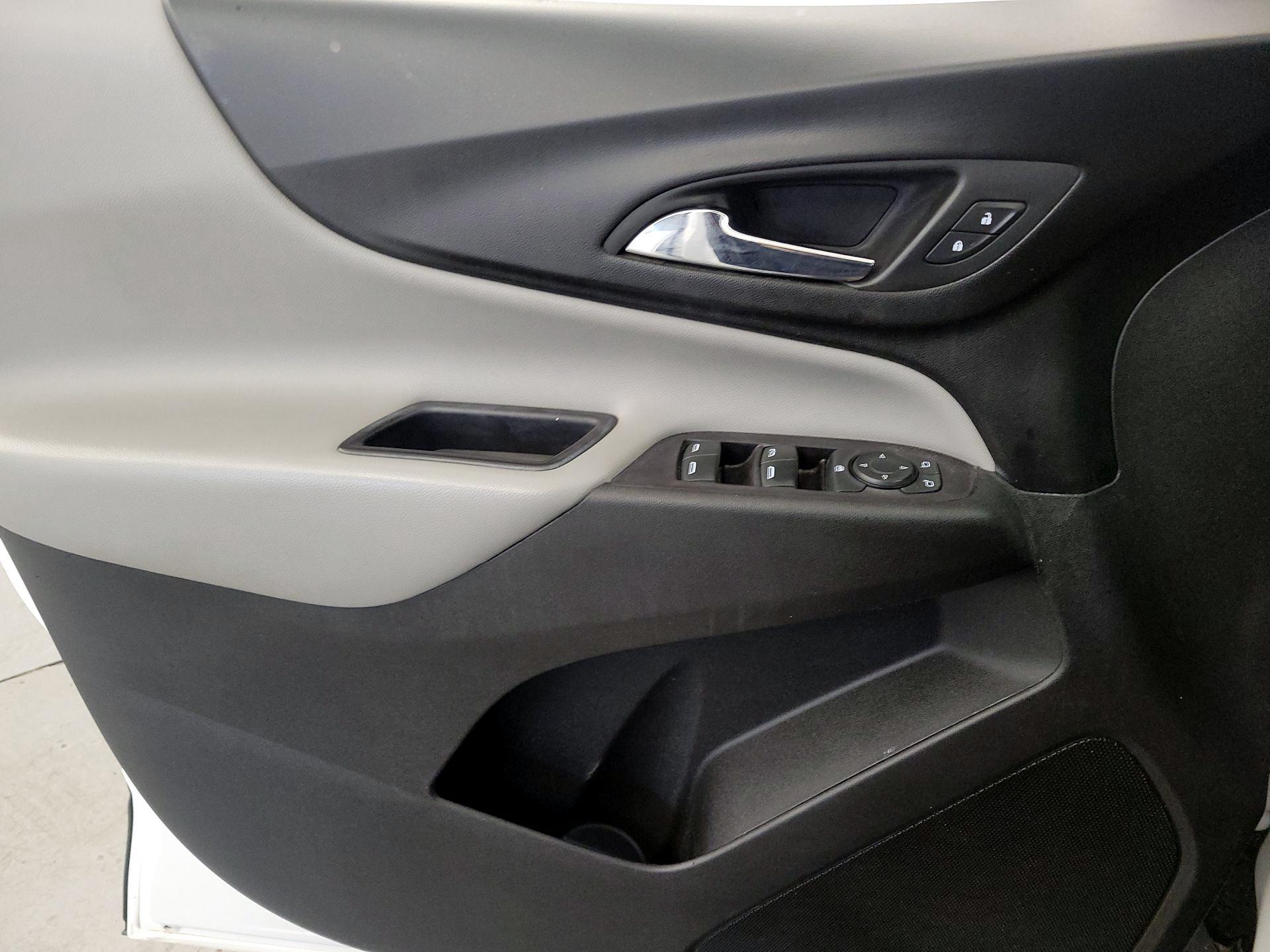 Thumbnail: 2020 Chevrolet Equinox - 12