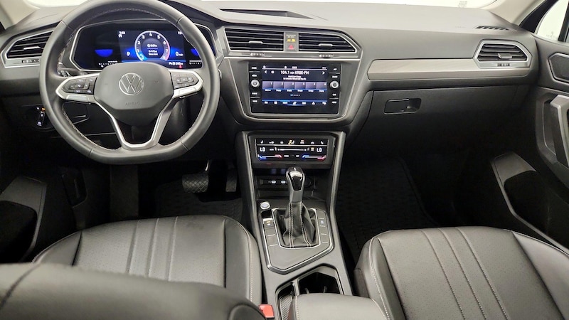 2023 Volkswagen Tiguan SE 9