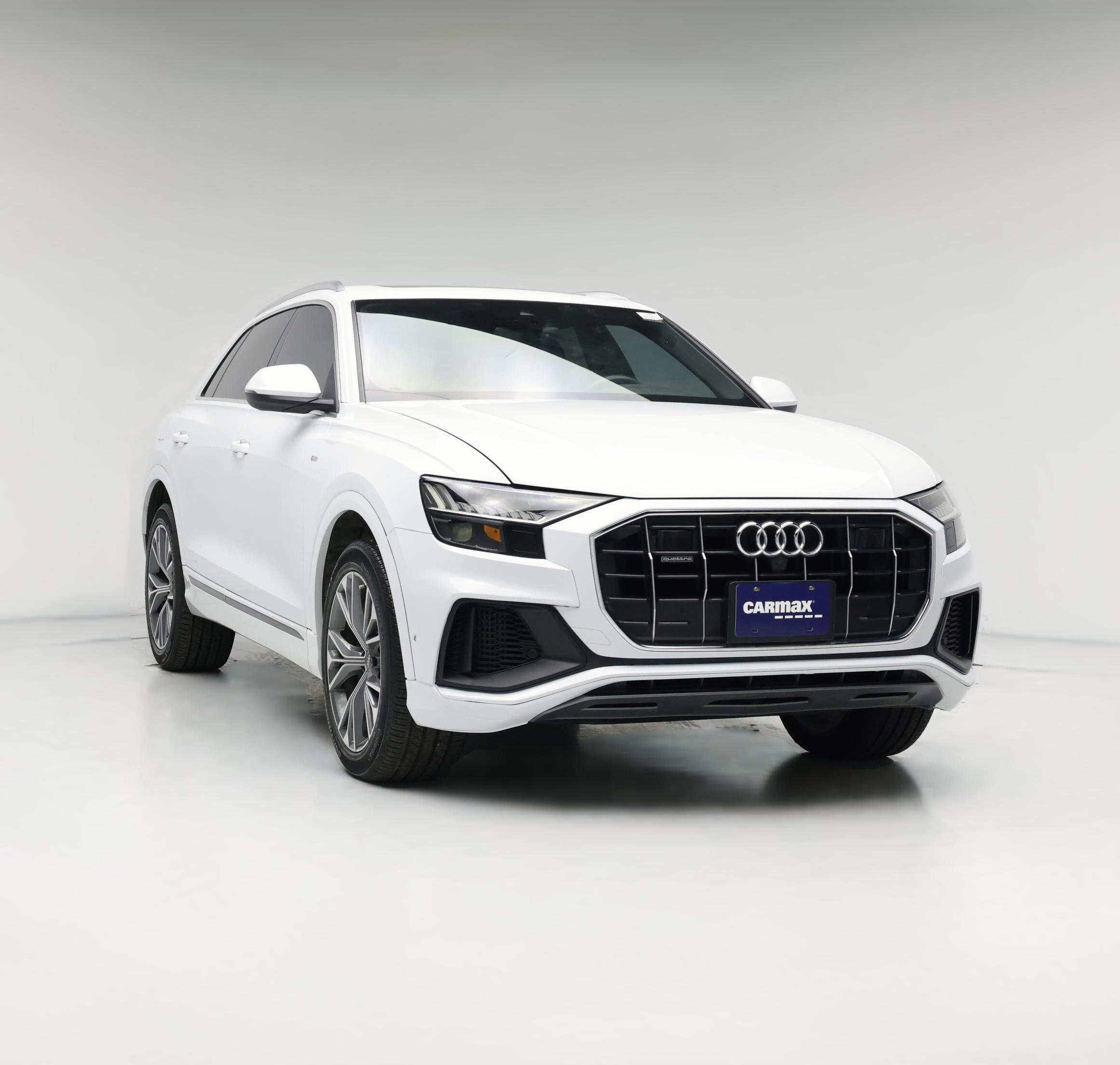 Thumbnail: 2021 Audi Q8 - 1