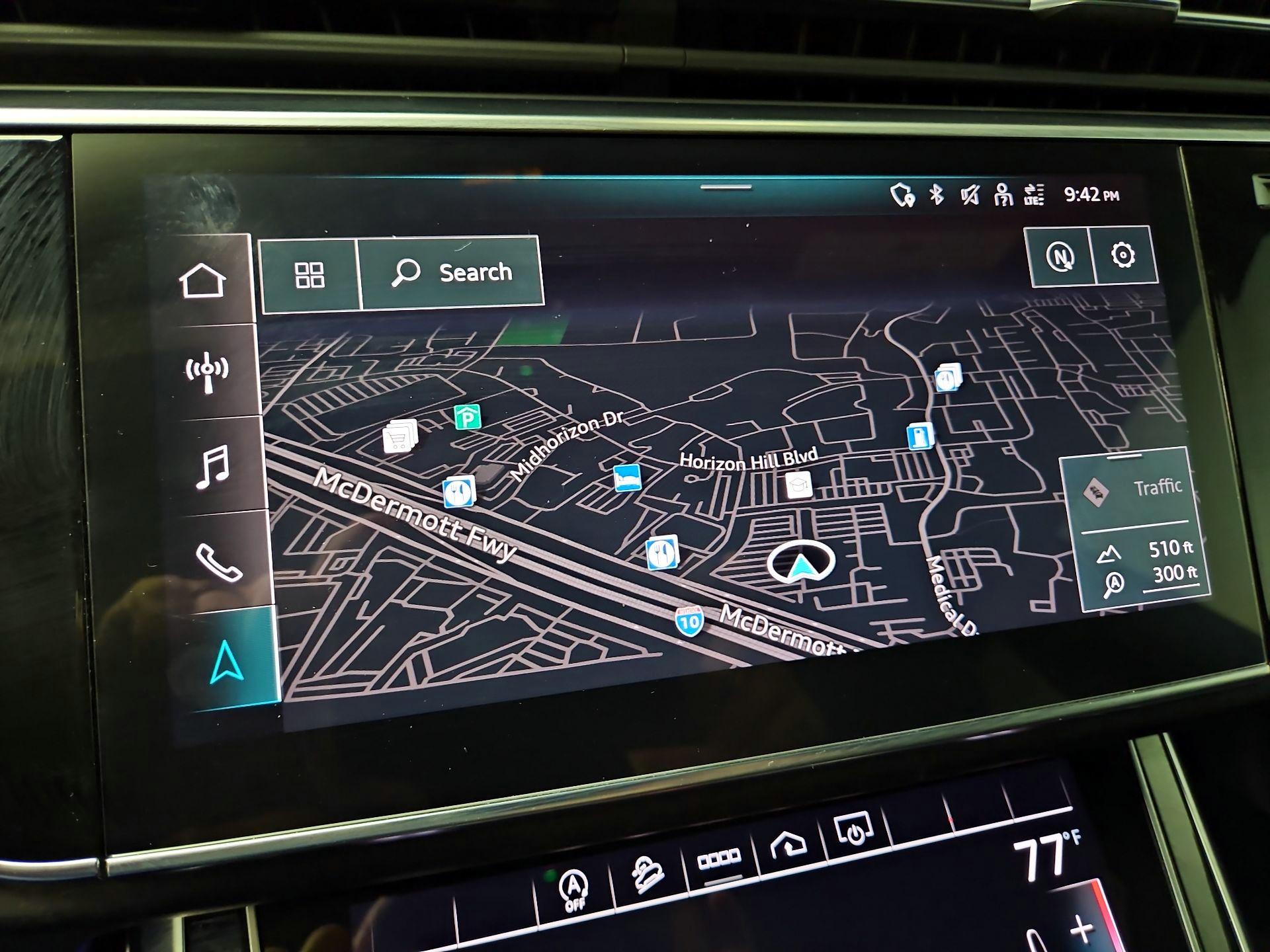 Thumbnail: 2021 Audi Q8 - 14