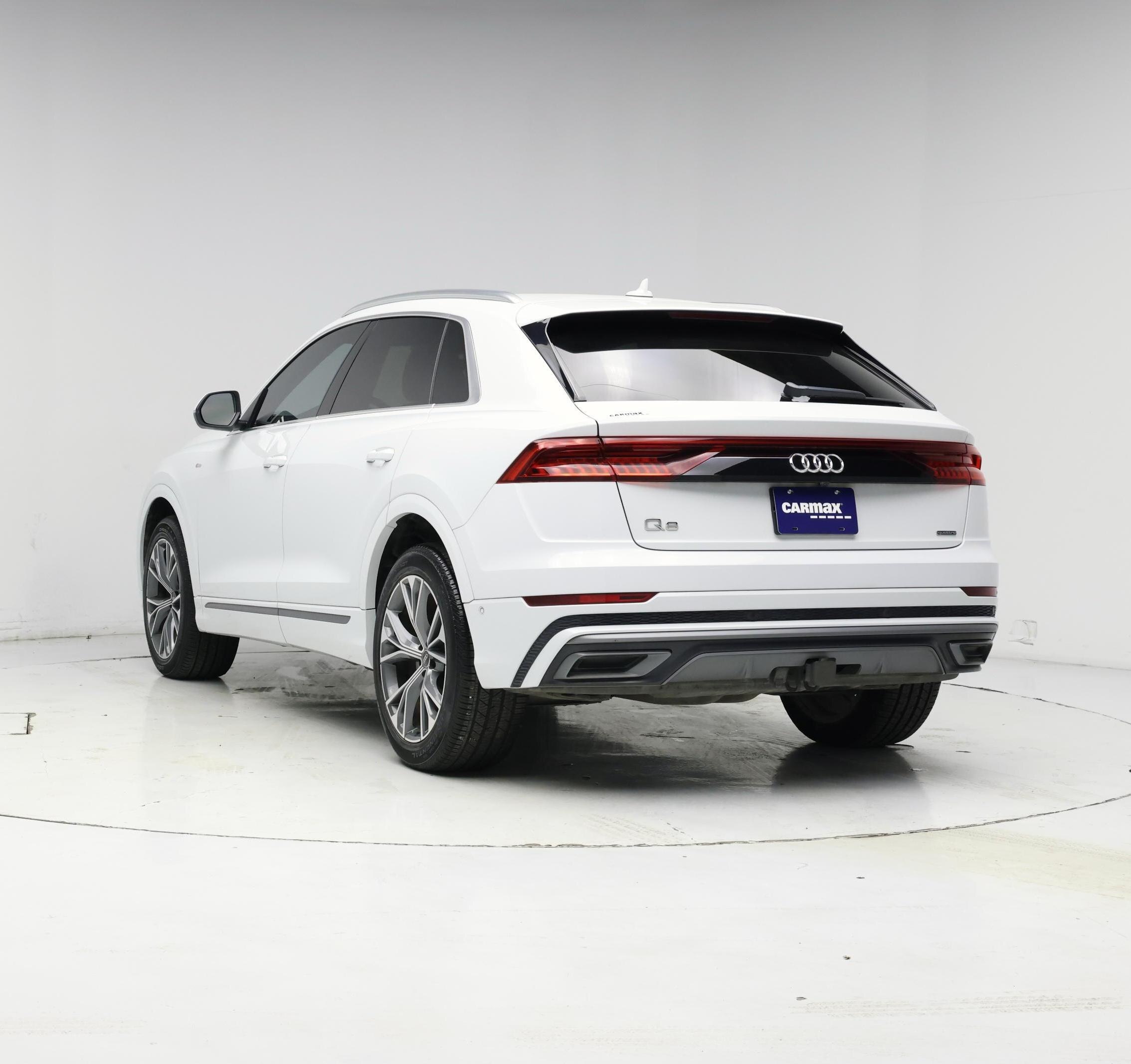 Thumbnail: 2021 Audi Q8 - 2