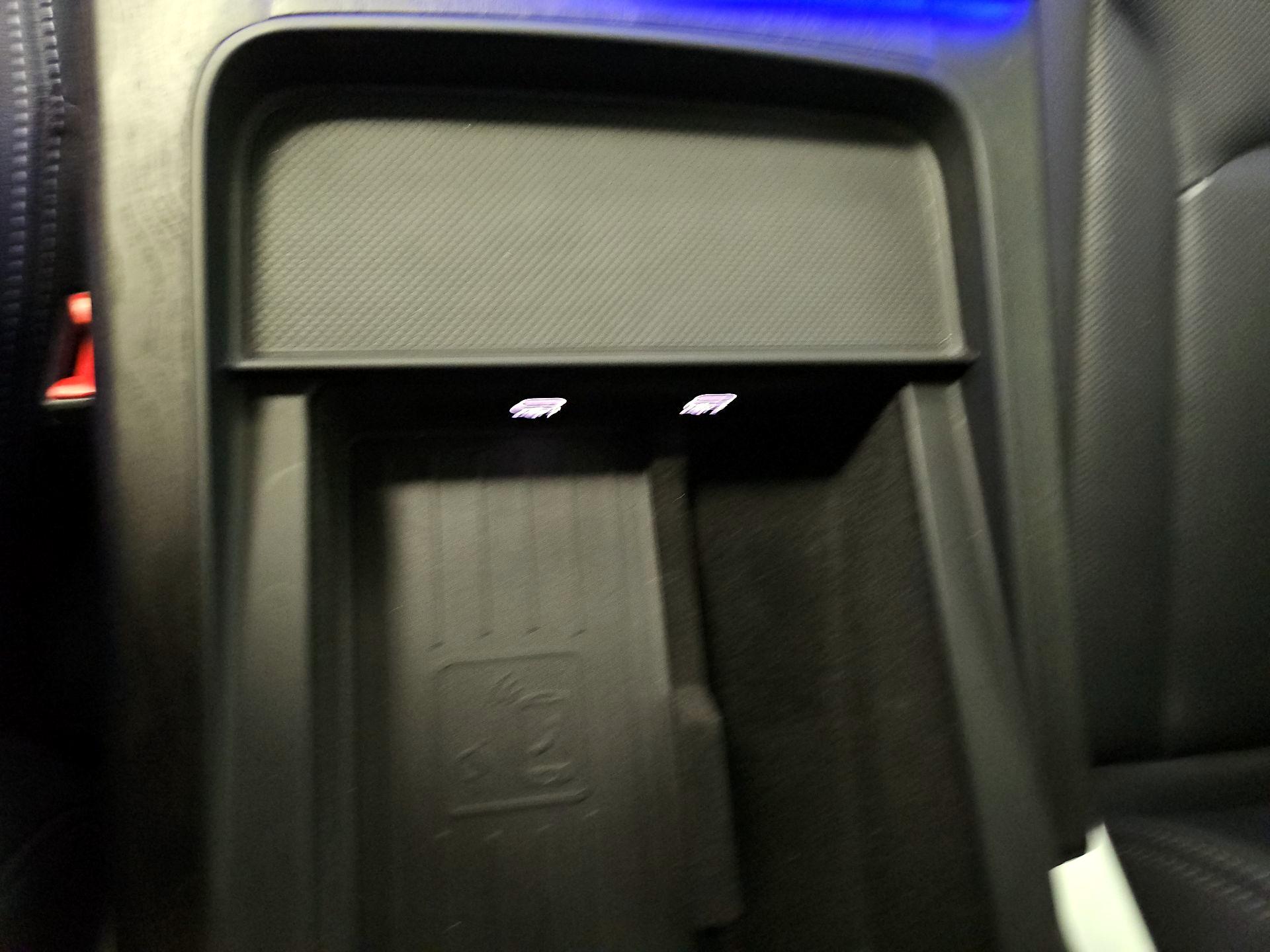 Thumbnail: 2021 Audi Q8 - 19