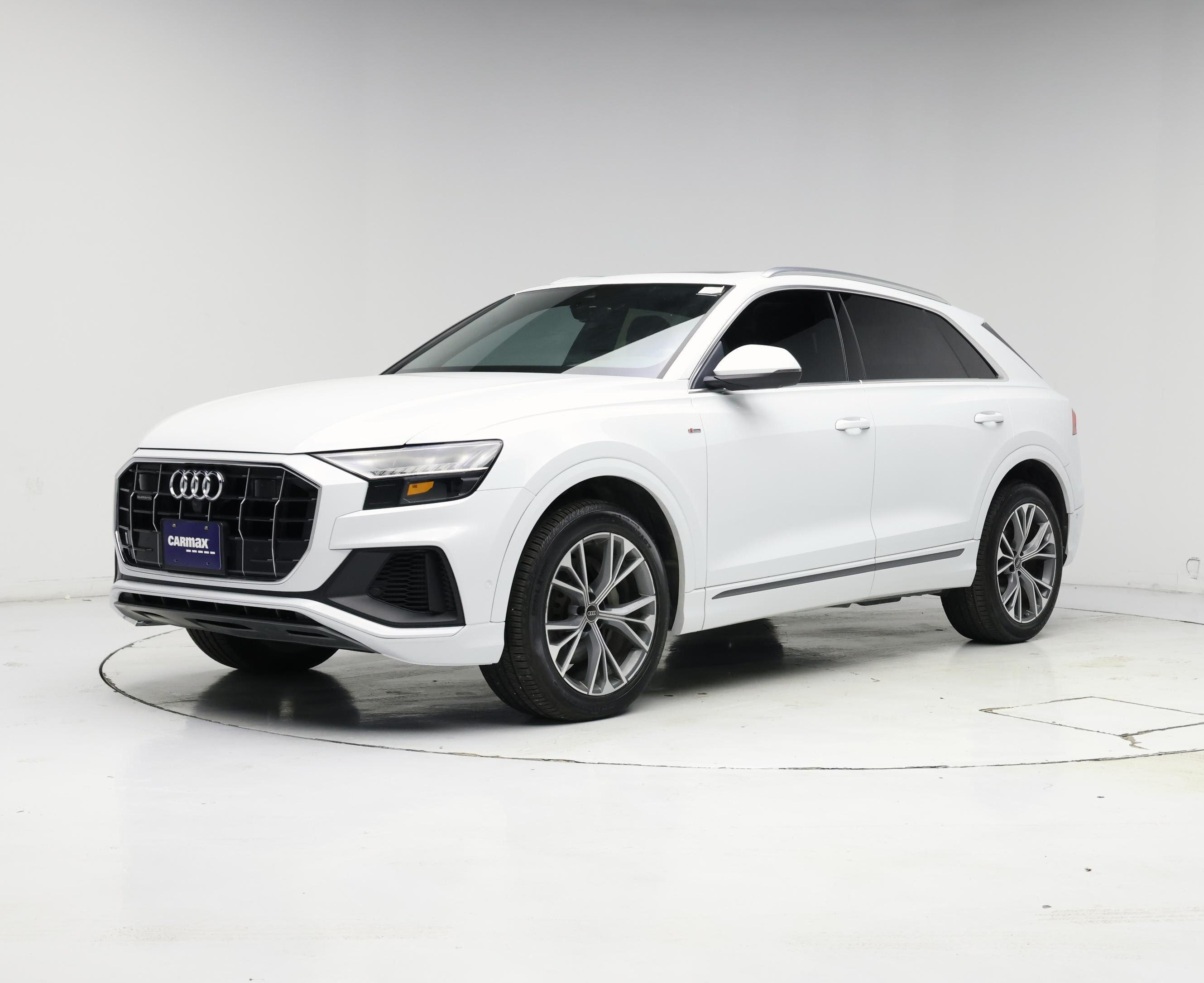 Thumbnail: 2021 Audi Q8 - 4