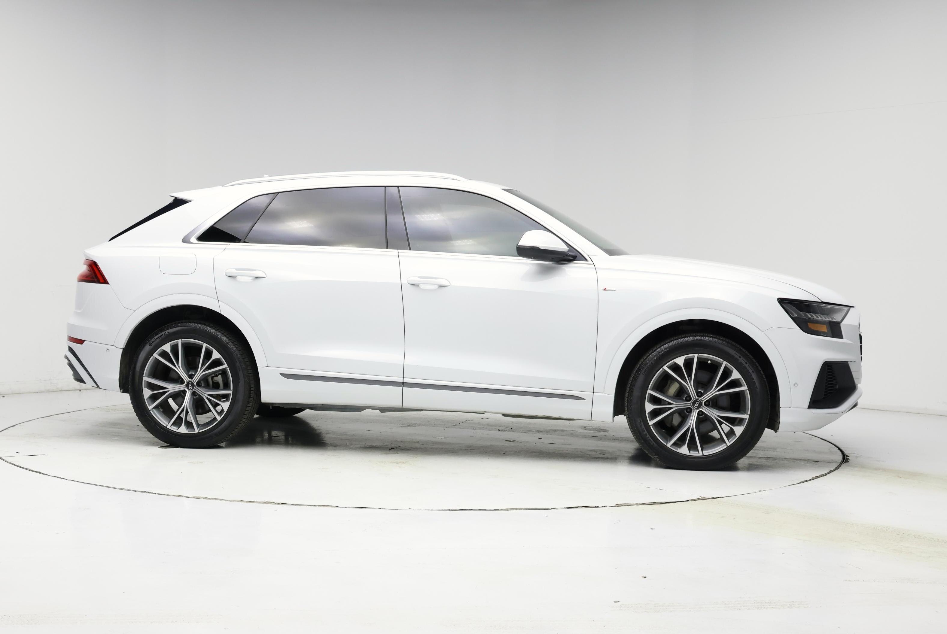 Thumbnail: 2021 Audi Q8 - 7