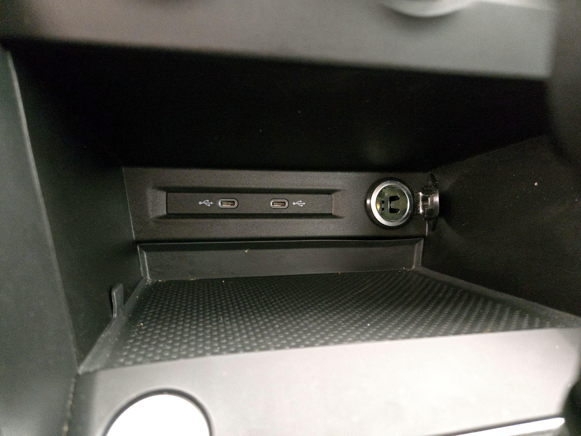 Thumbnail: 2022 Volkswagen Taos - 18