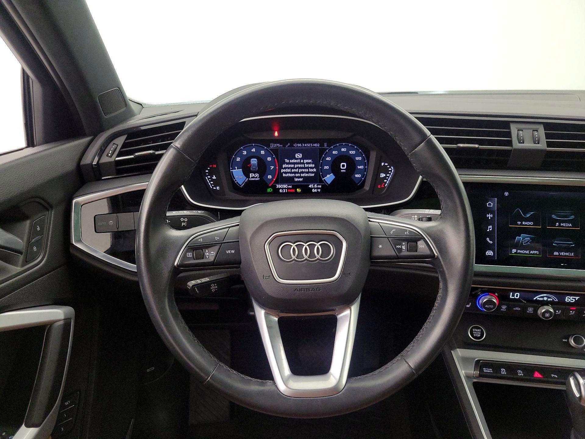 Thumbnail: 2022 Audi Q3 - 10