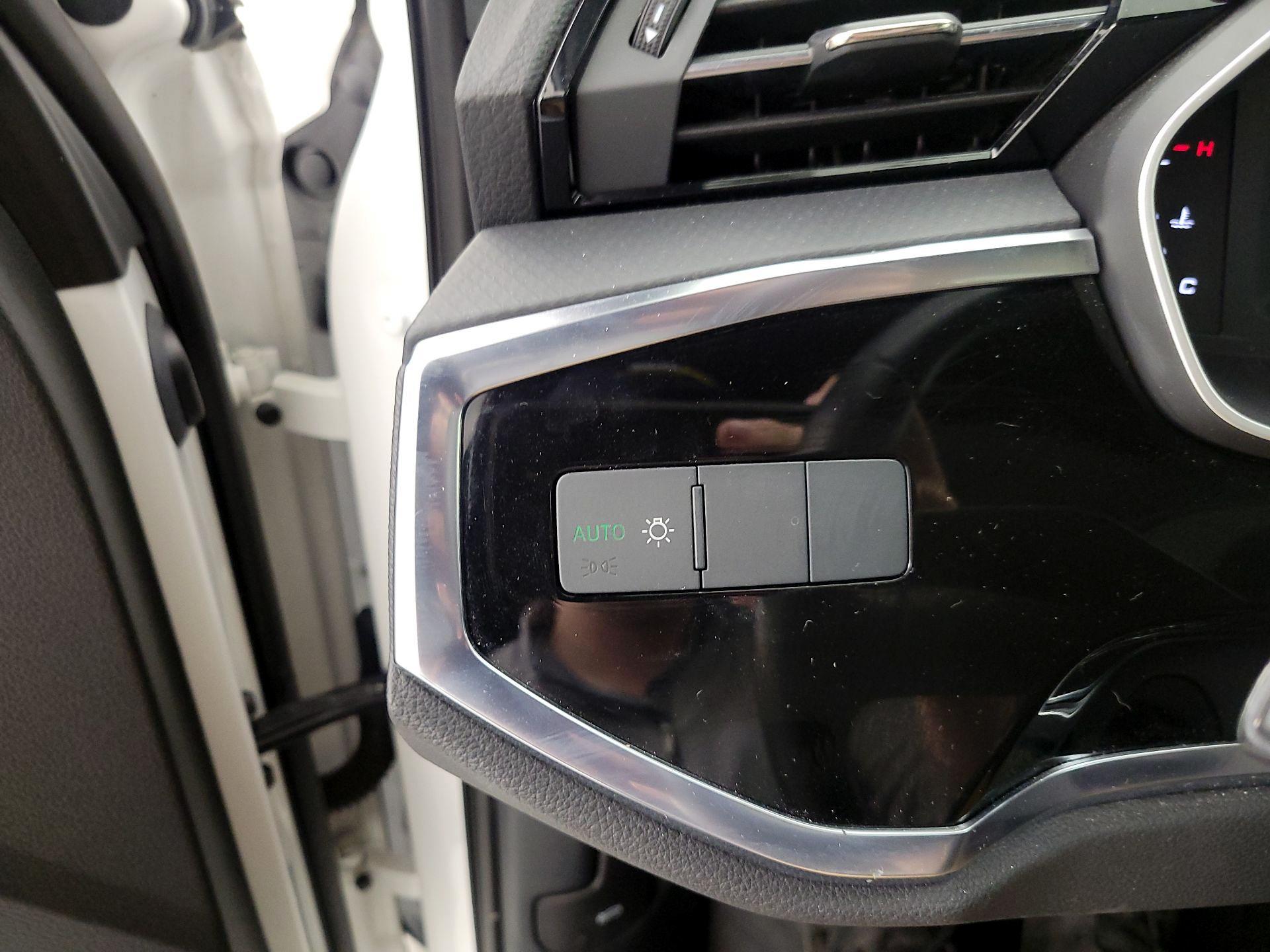 Thumbnail: 2022 Audi Q3 - 13