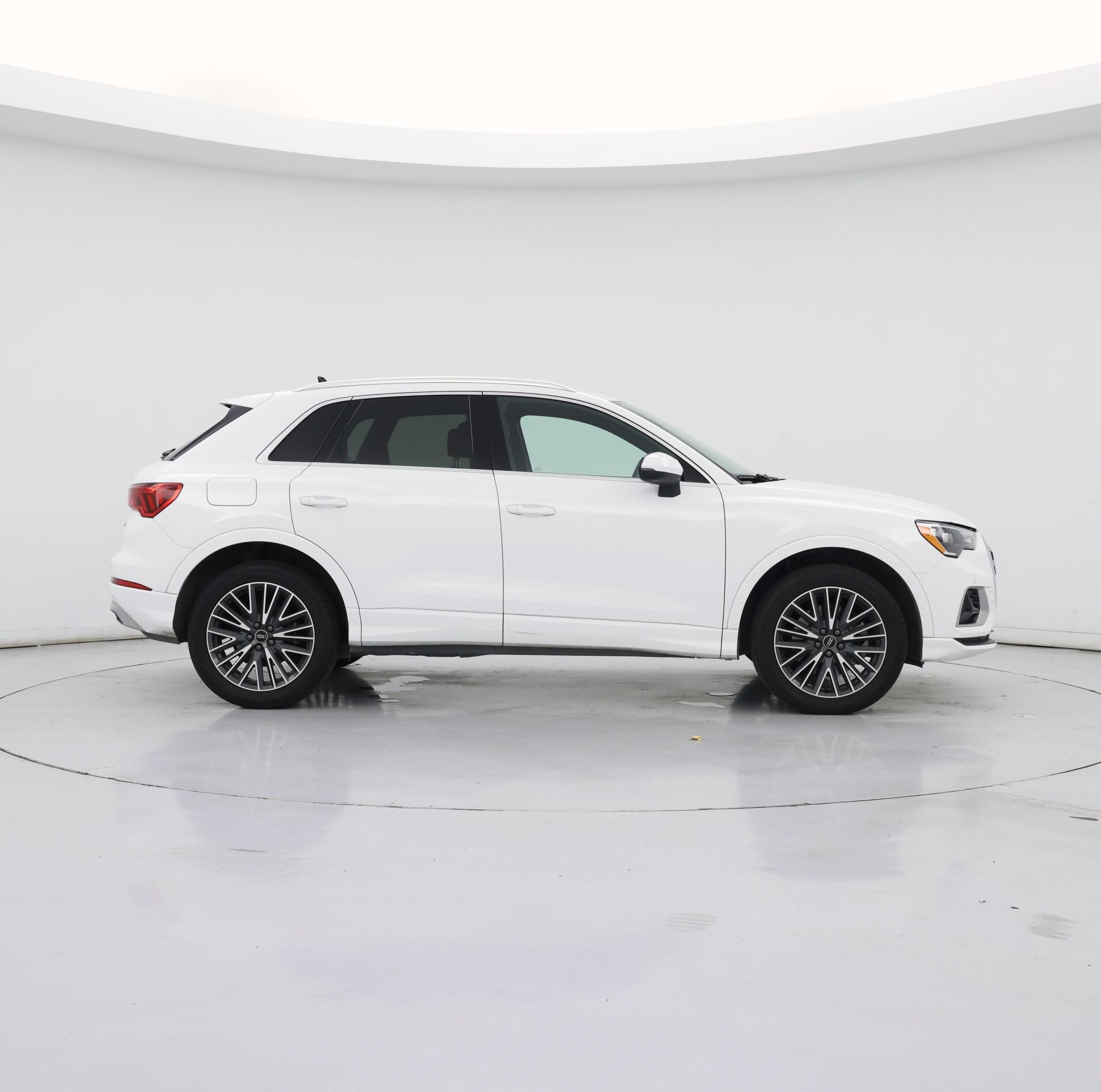 Thumbnail: 2022 Audi Q3 - 7