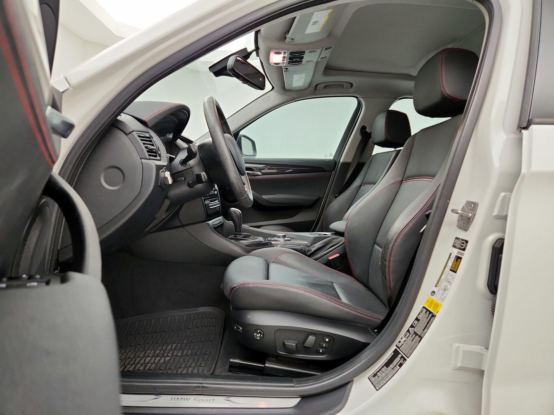 Thumbnail: 2015 BMW X1 - 11