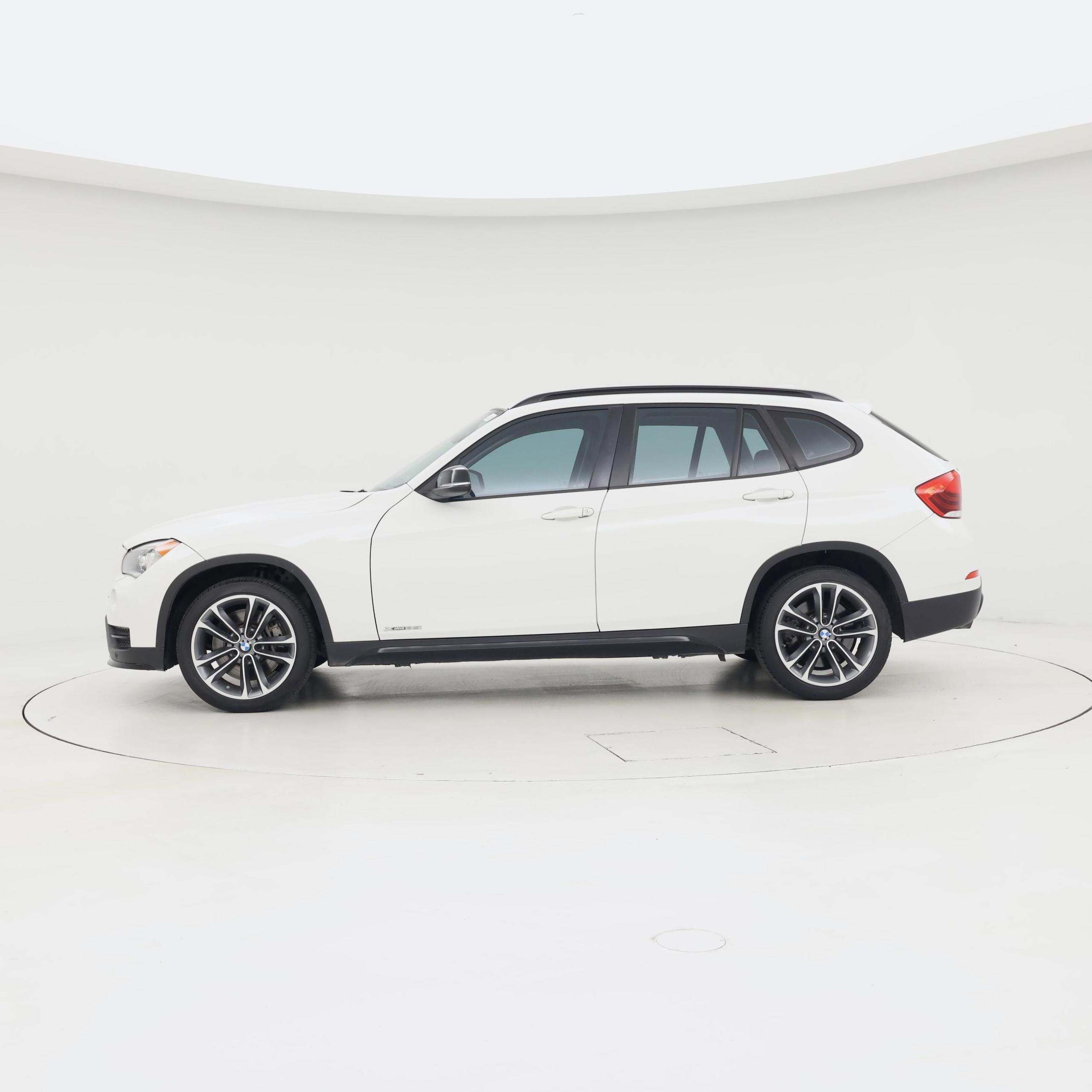 Thumbnail: 2015 BMW X1 - 3