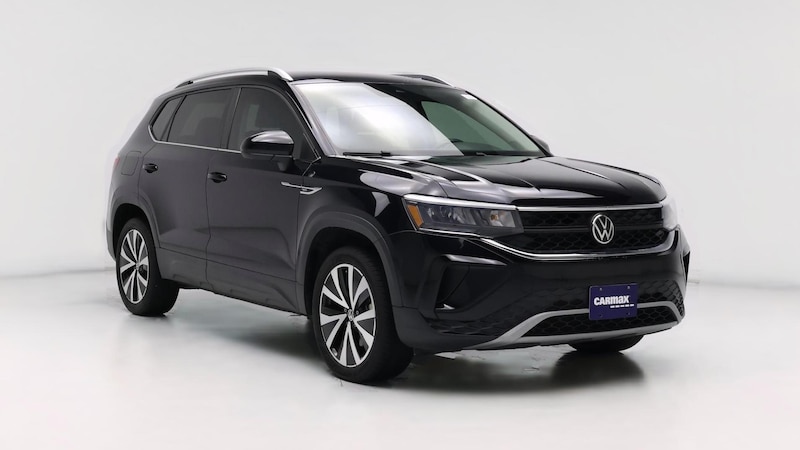 2022 Volkswagen Taos SE Hero Image