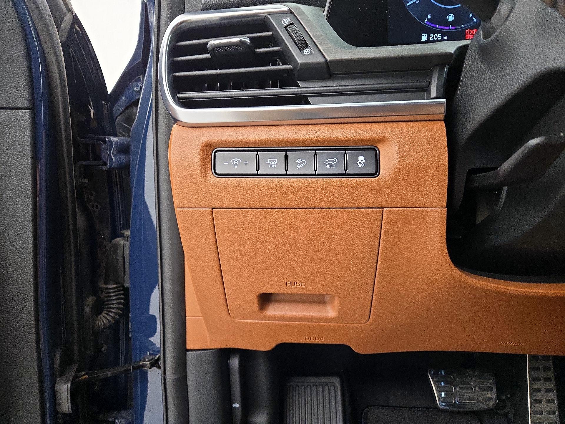 Thumbnail: 2023 Kia Telluride - 13