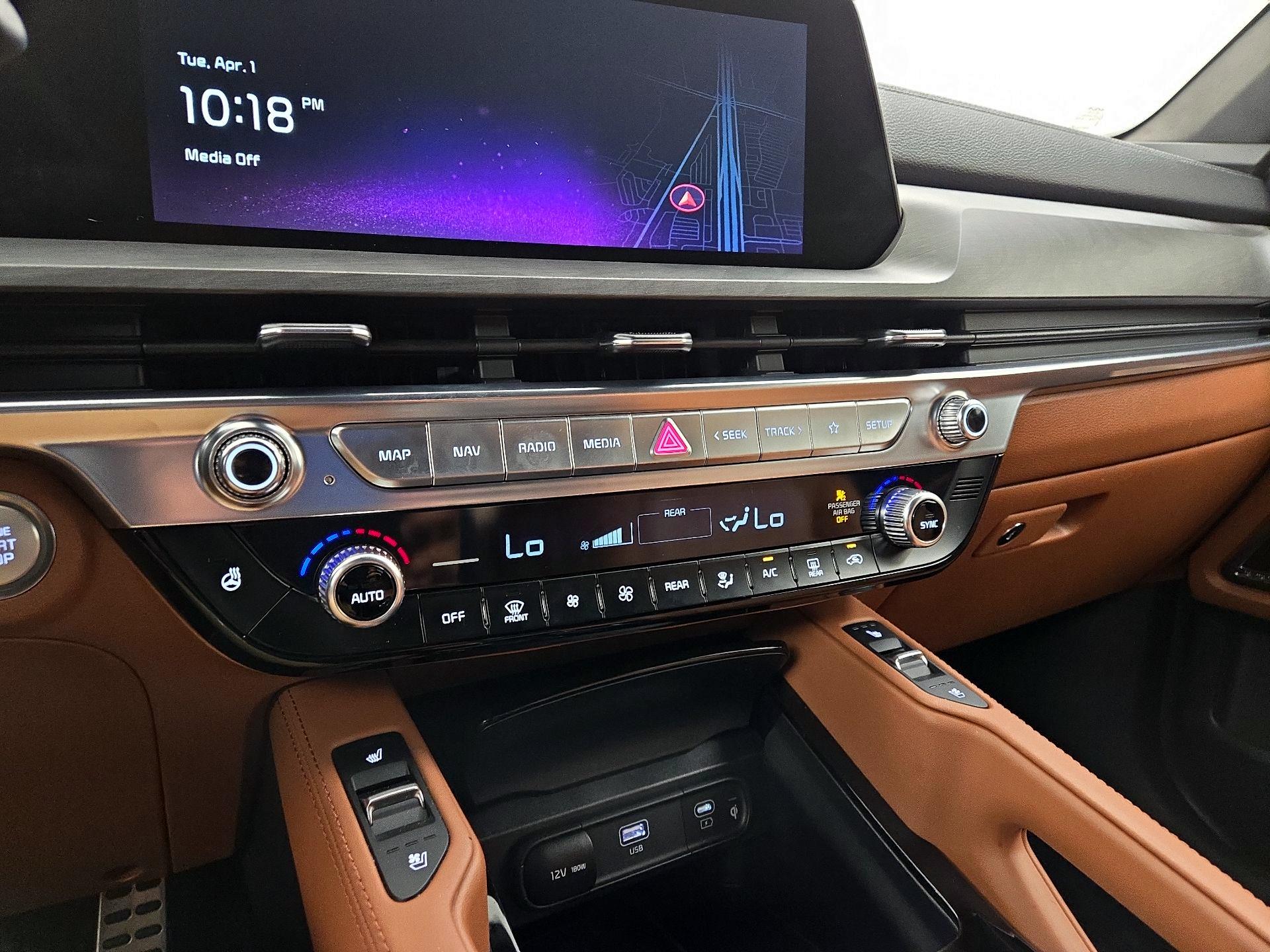 Thumbnail: 2023 Kia Telluride - 17