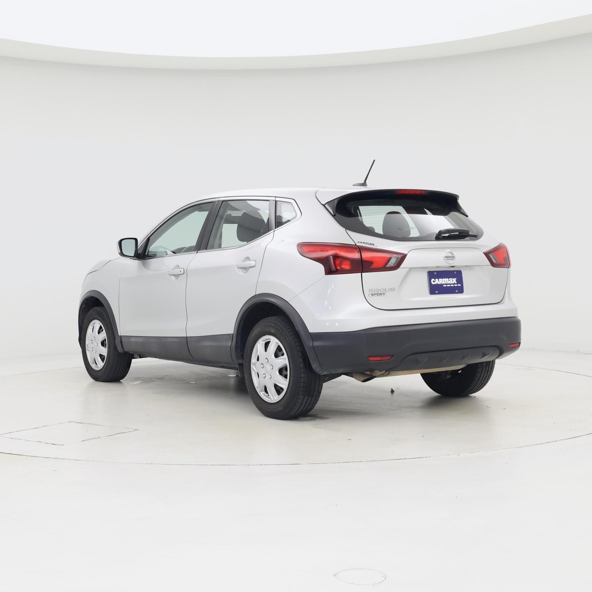 Thumbnail: 2018 Nissan Rogue Sport - 2