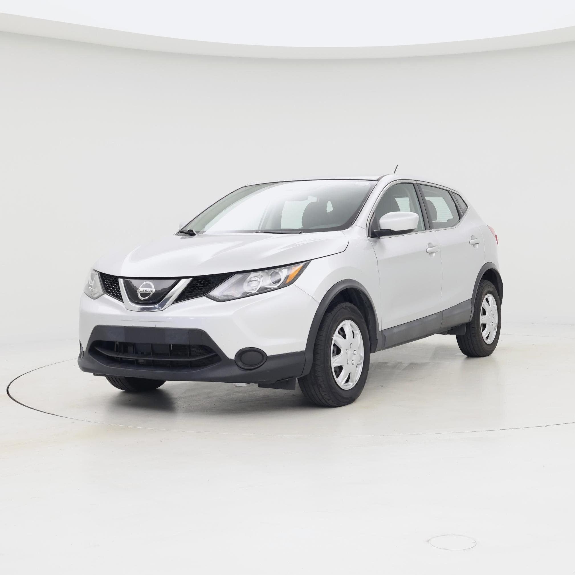 Thumbnail: 2018 Nissan Rogue Sport - 4